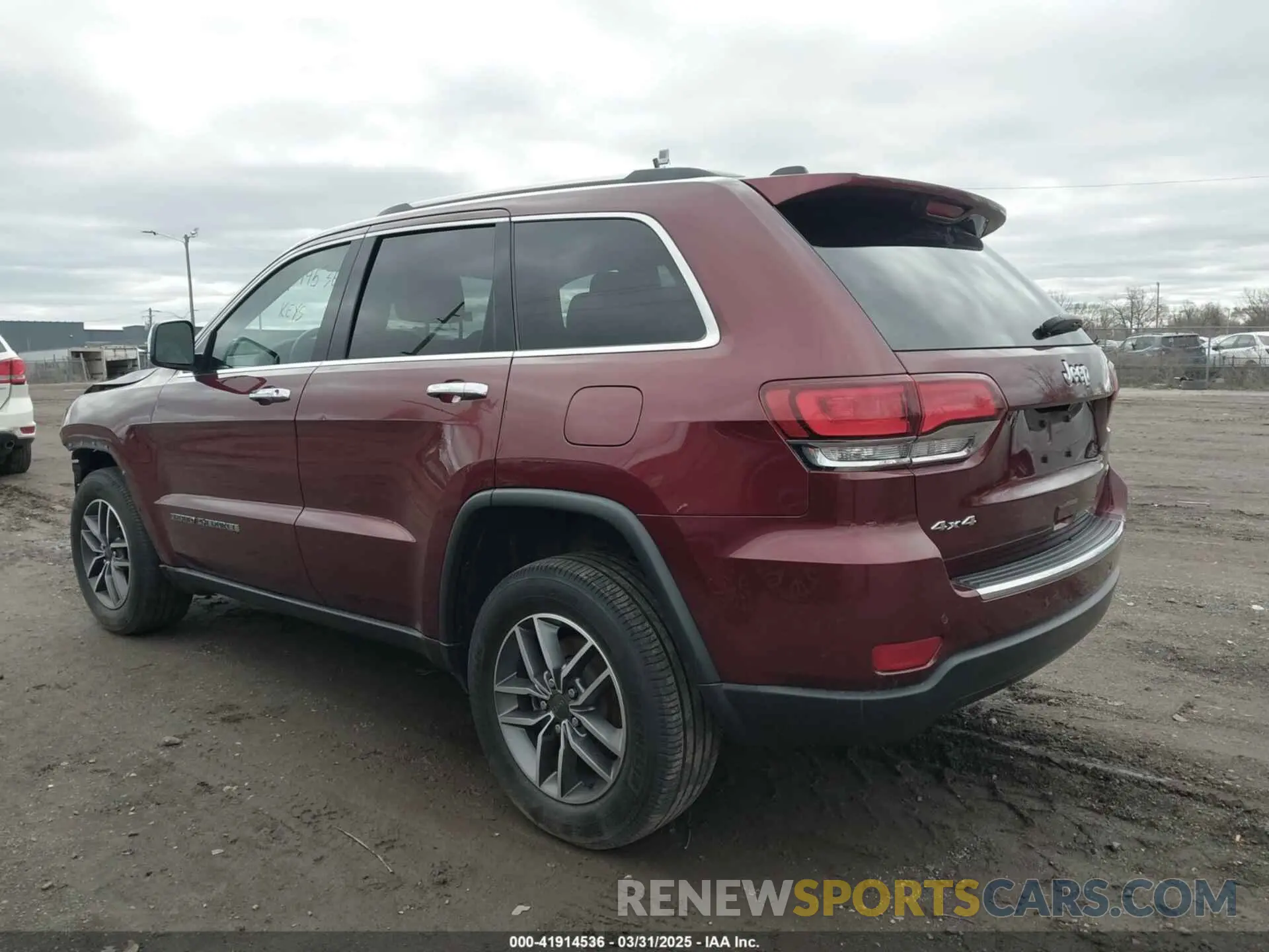 3 Photograph of a damaged car 1C4RJFBG9MC566714 JEEP GRAND CHEROKEE 2021
