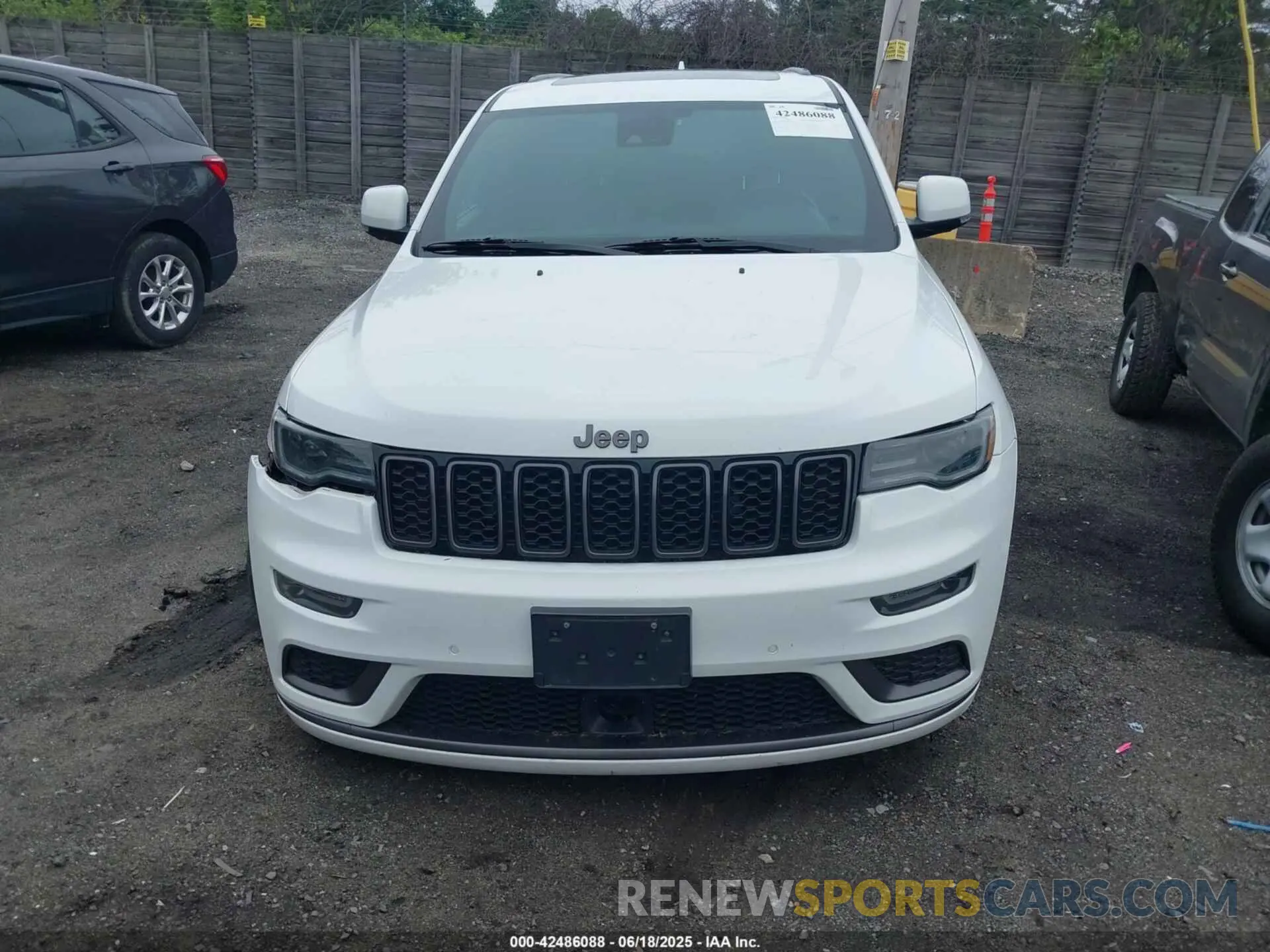 12 Photograph of a damaged car 1C4RJFCG0MC729006 JEEP GRAND CHEROKEE 2021