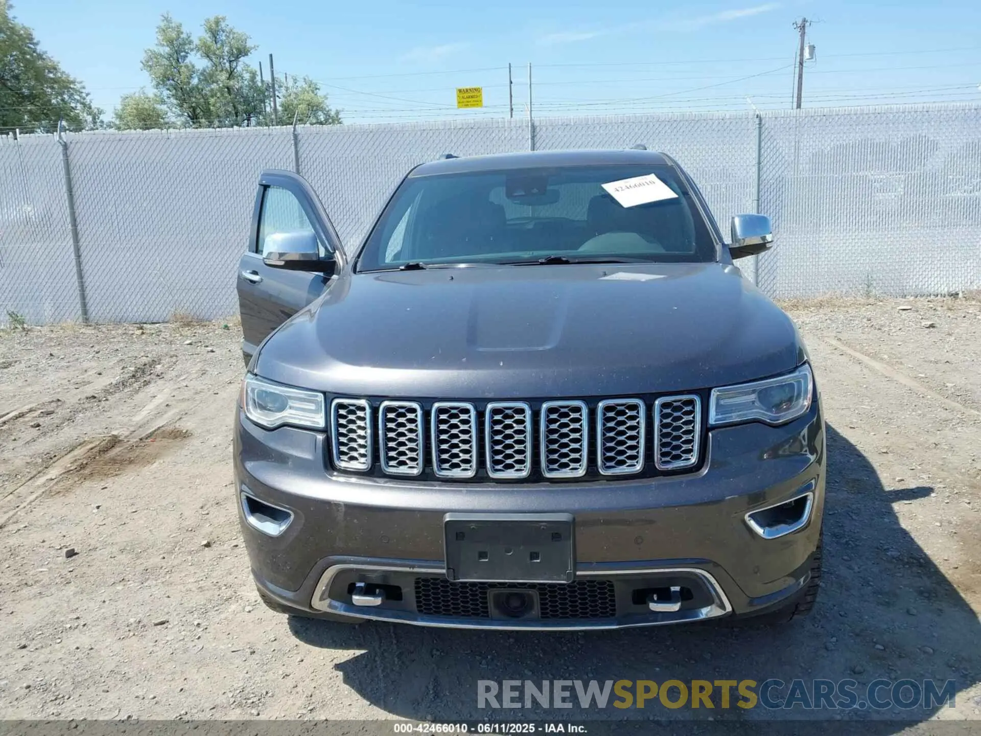 13 Photograph of a damaged car 1C4RJFCG1MC668233 JEEP GRAND CHEROKEE 2021