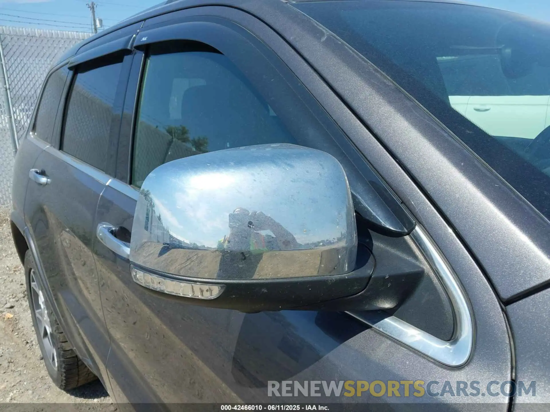 14 Photograph of a damaged car 1C4RJFCG1MC668233 JEEP GRAND CHEROKEE 2021