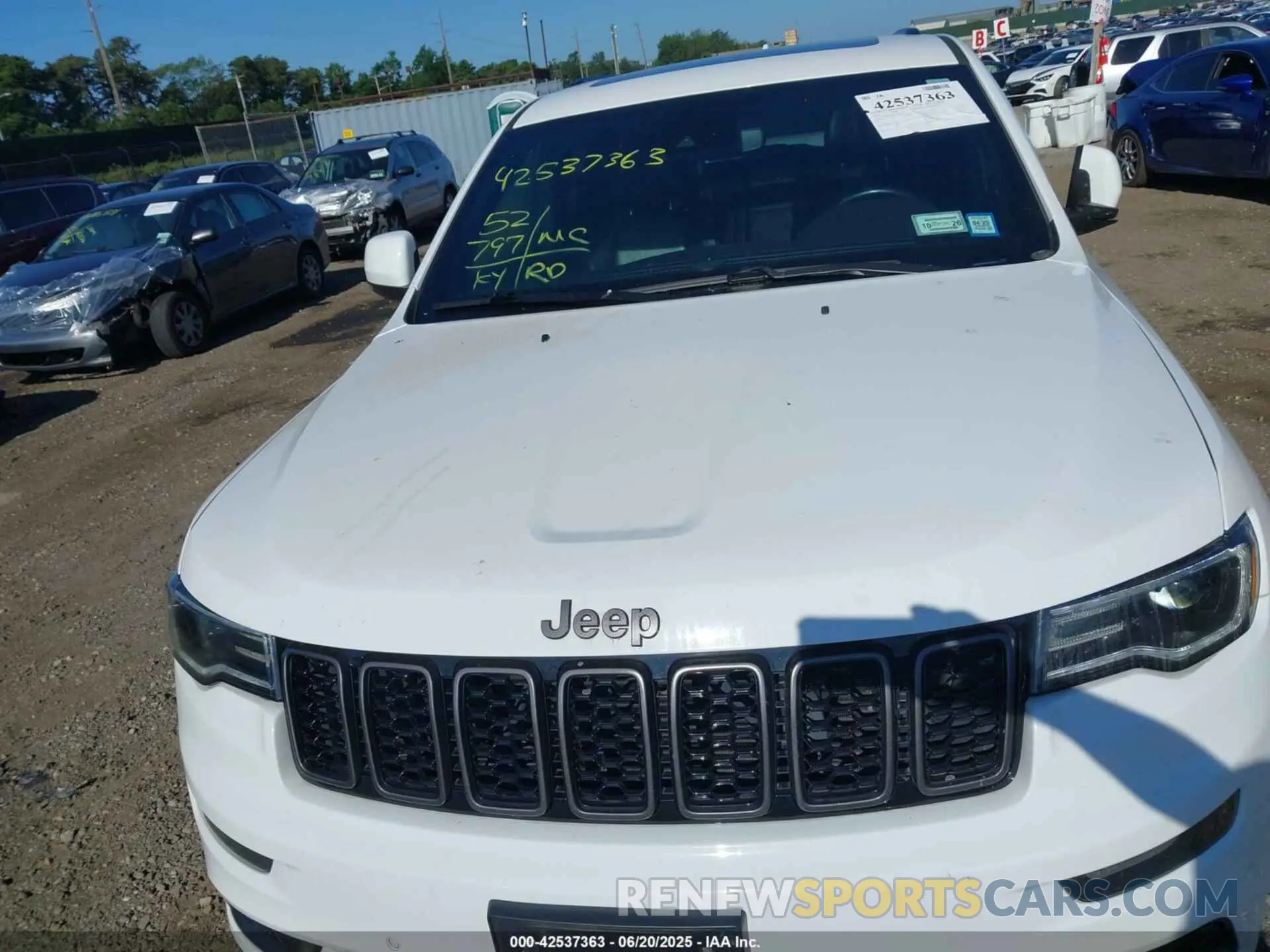 6 Photograph of a damaged car 1C4RJFCG4MC592295 JEEP GRAND CHEROKEE 2021