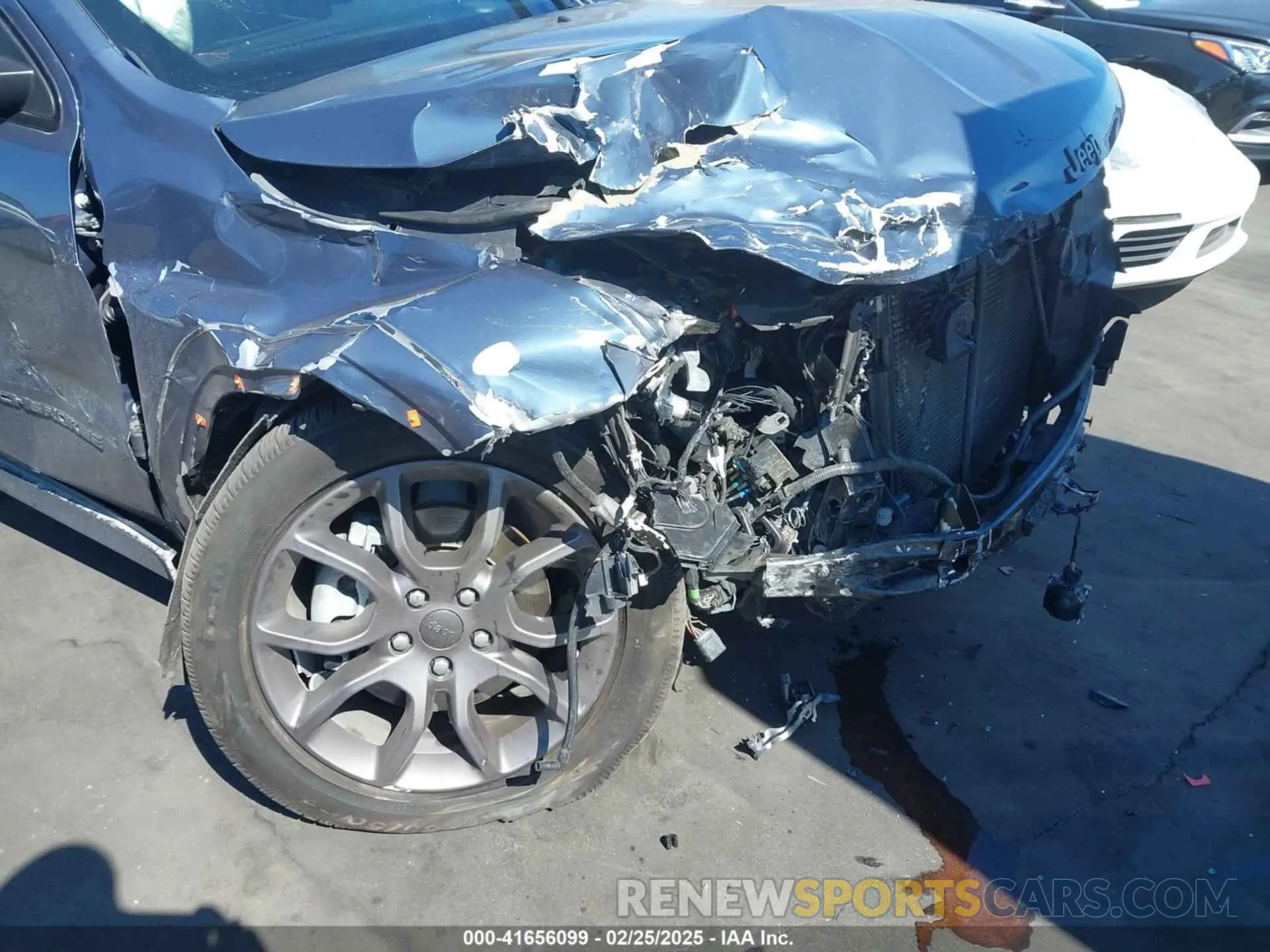6 Photograph of a damaged car 1C4RJFCG4MC594838 JEEP GRAND CHEROKEE 2021