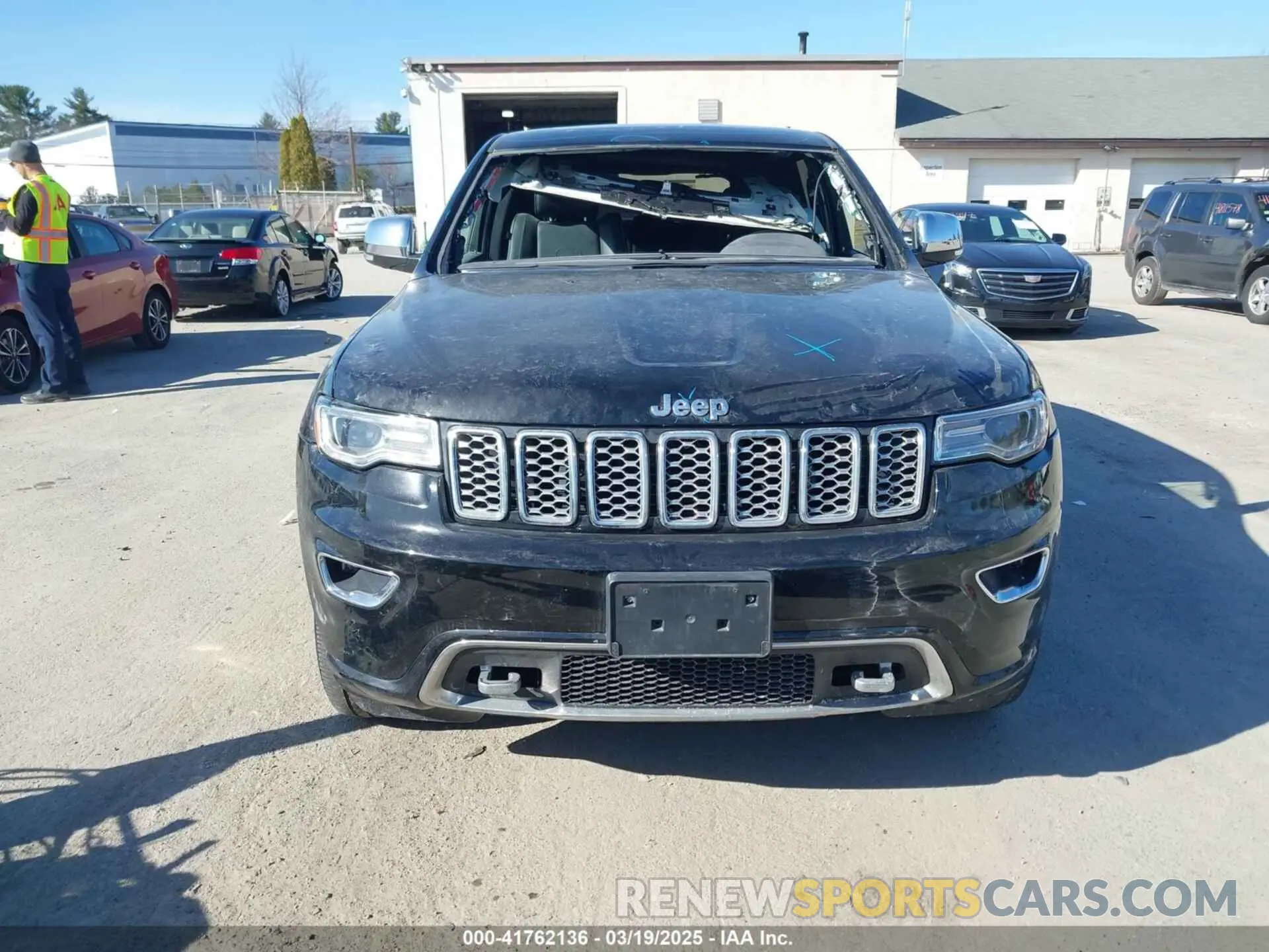 12 Photograph of a damaged car 1C4RJFCG4MC620581 JEEP GRAND CHEROKEE 2021