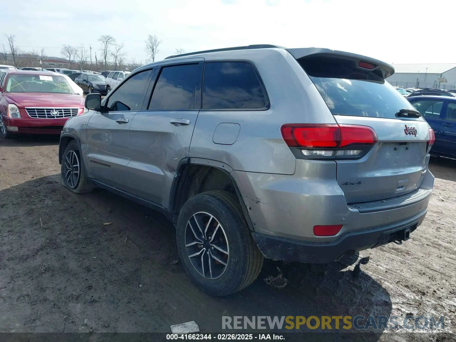 3 Photograph of a damaged car 1C4RJFLG6MC683973 JEEP GRAND CHEROKEE 2021