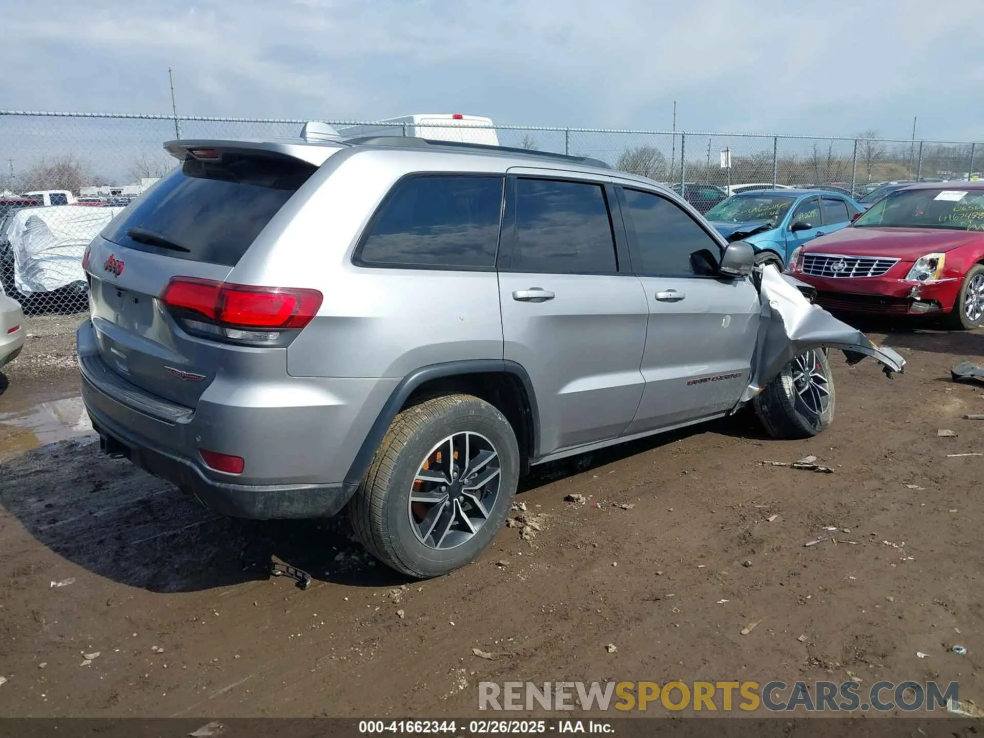 4 Photograph of a damaged car 1C4RJFLG6MC683973 JEEP GRAND CHEROKEE 2021
