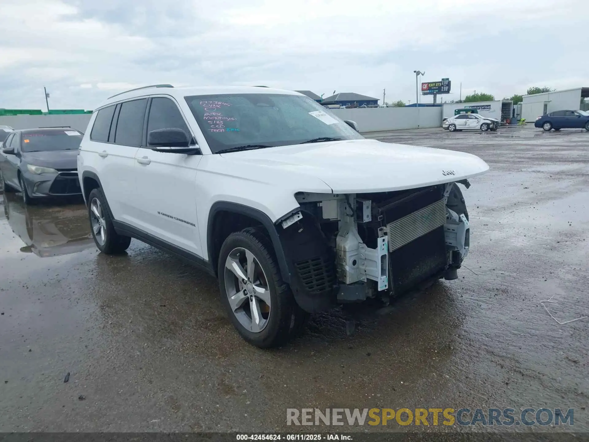 1 Photograph of a damaged car 1C4RJKBG7M8205171 JEEP GRAND CHEROKEE 2021