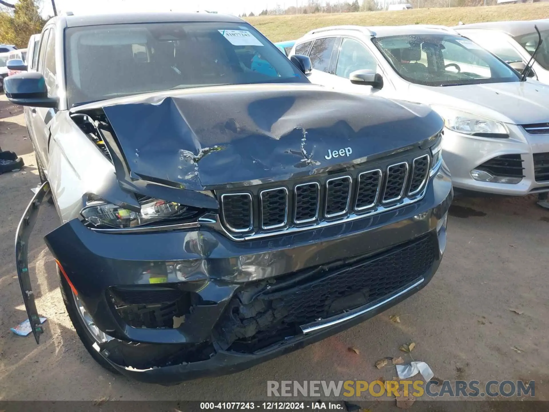 6 Photograph of a damaged car 1C4RJGAGXN8589401 JEEP GRAND CHEROKEE 2022