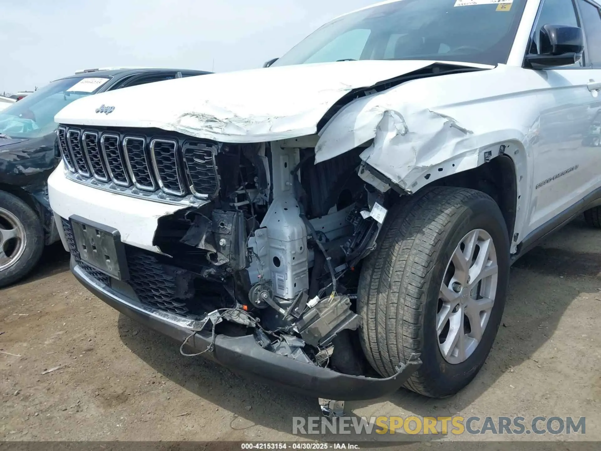 6 Photograph of a damaged car 1C4RJGBG7N8547914 JEEP GRAND CHEROKEE 2022