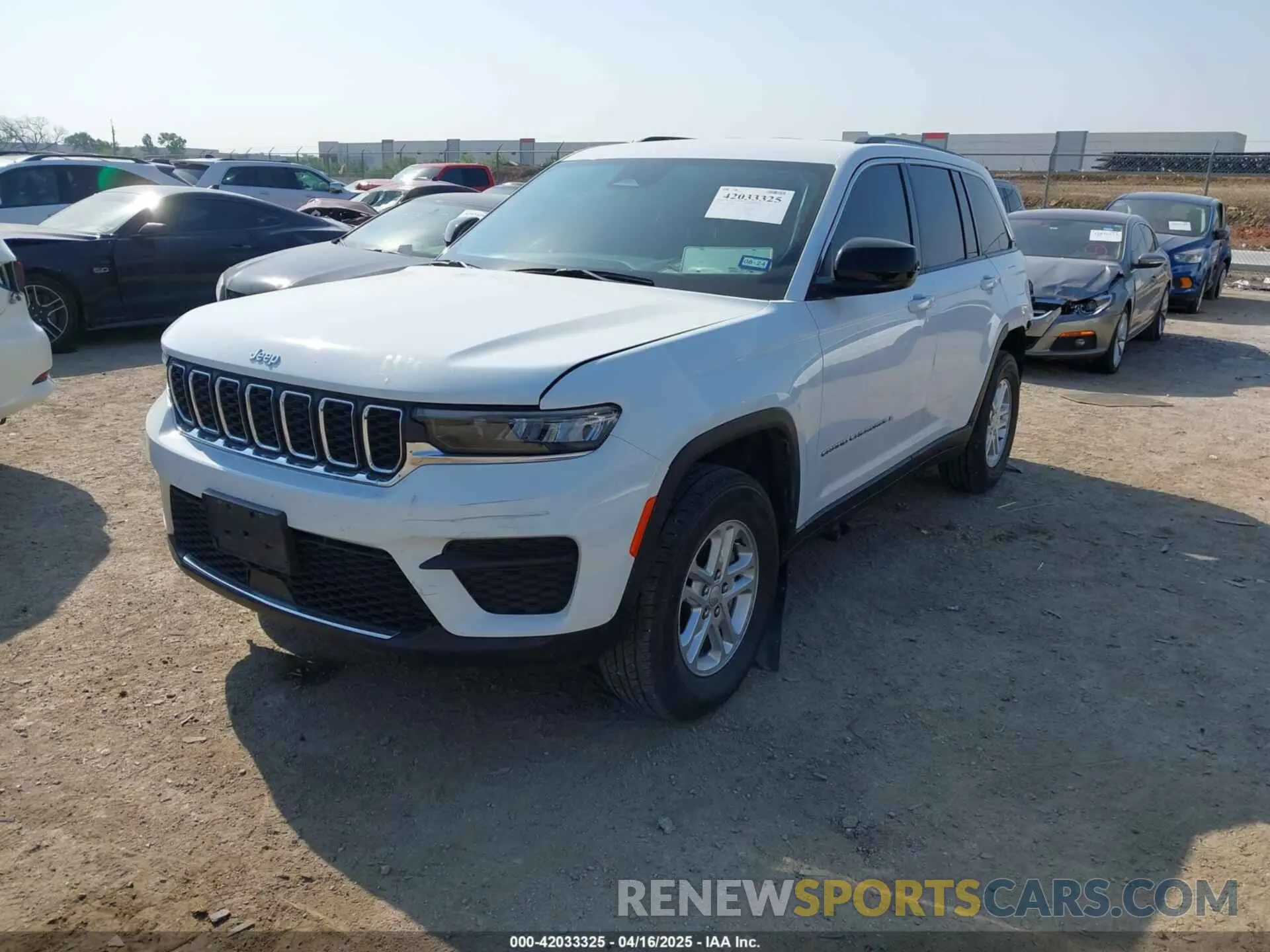 2 Photograph of a damaged car 1C4RJHAG8N8597860 JEEP GRAND CHEROKEE 2022