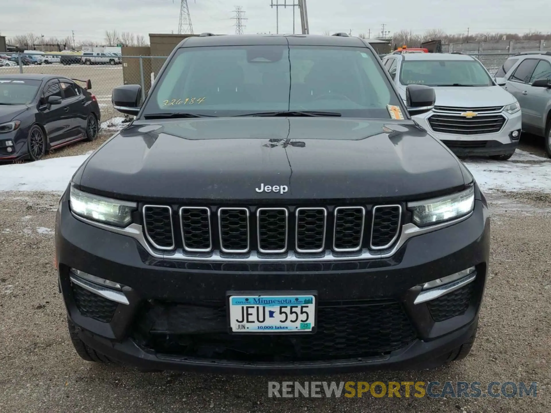25 Photograph of a damaged car 1C4RJHBG2N8619866 JEEP GRAND CHEROKEE 2022