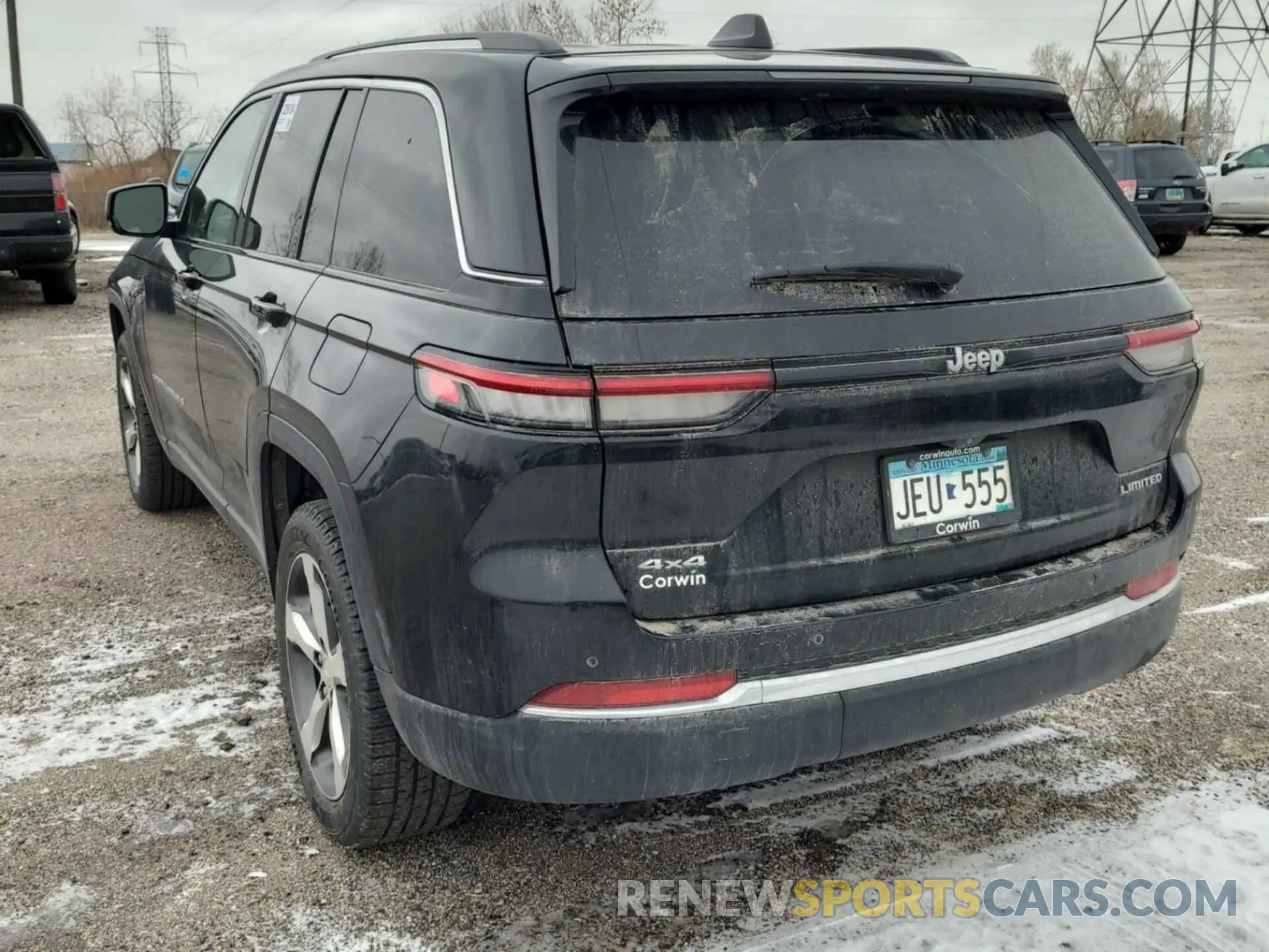 27 Photograph of a damaged car 1C4RJHBG2N8619866 JEEP GRAND CHEROKEE 2022