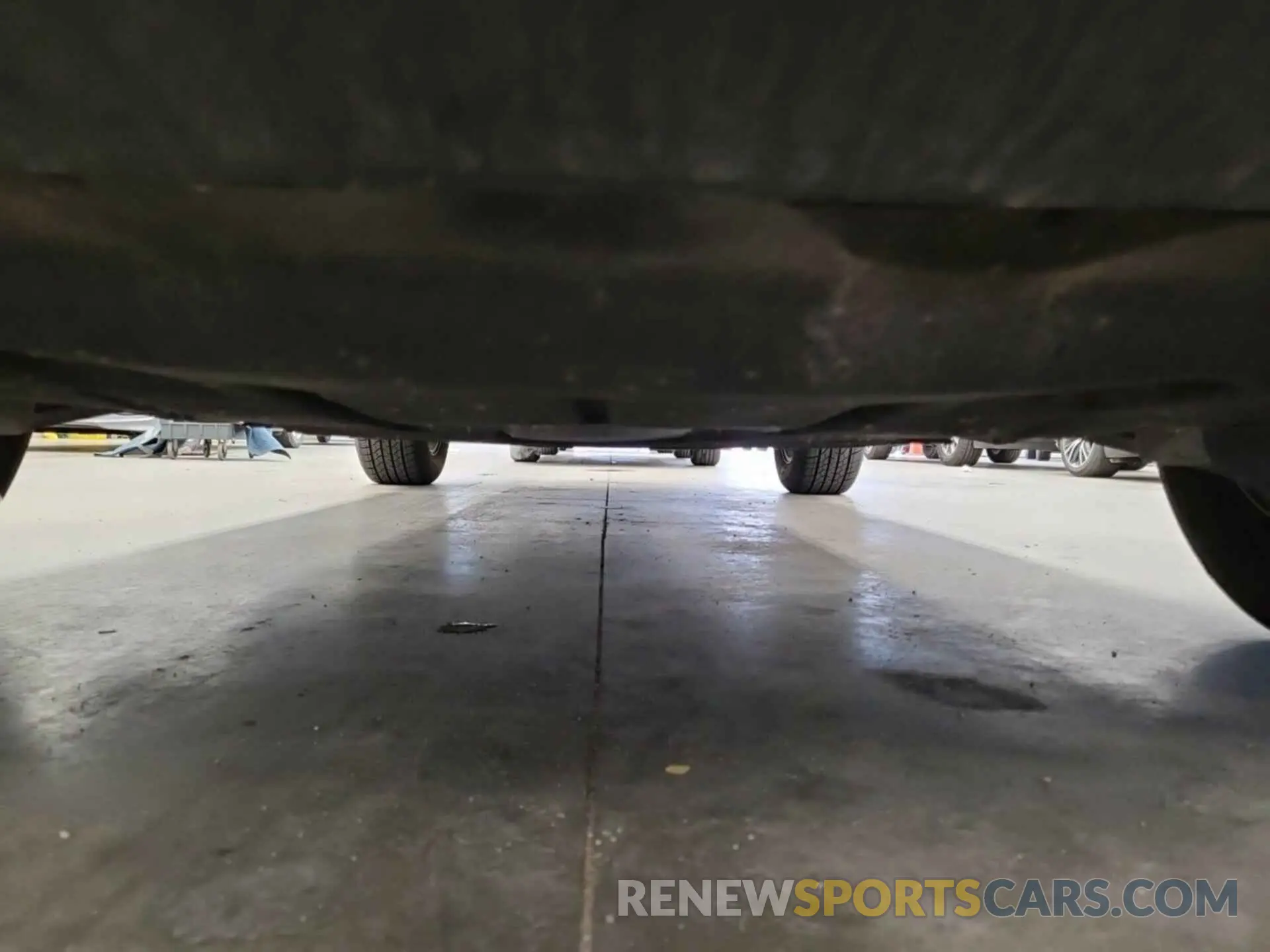 2 Photograph of a damaged car 1C4RJHBG3N8619875 JEEP GRAND CHEROKEE 2022