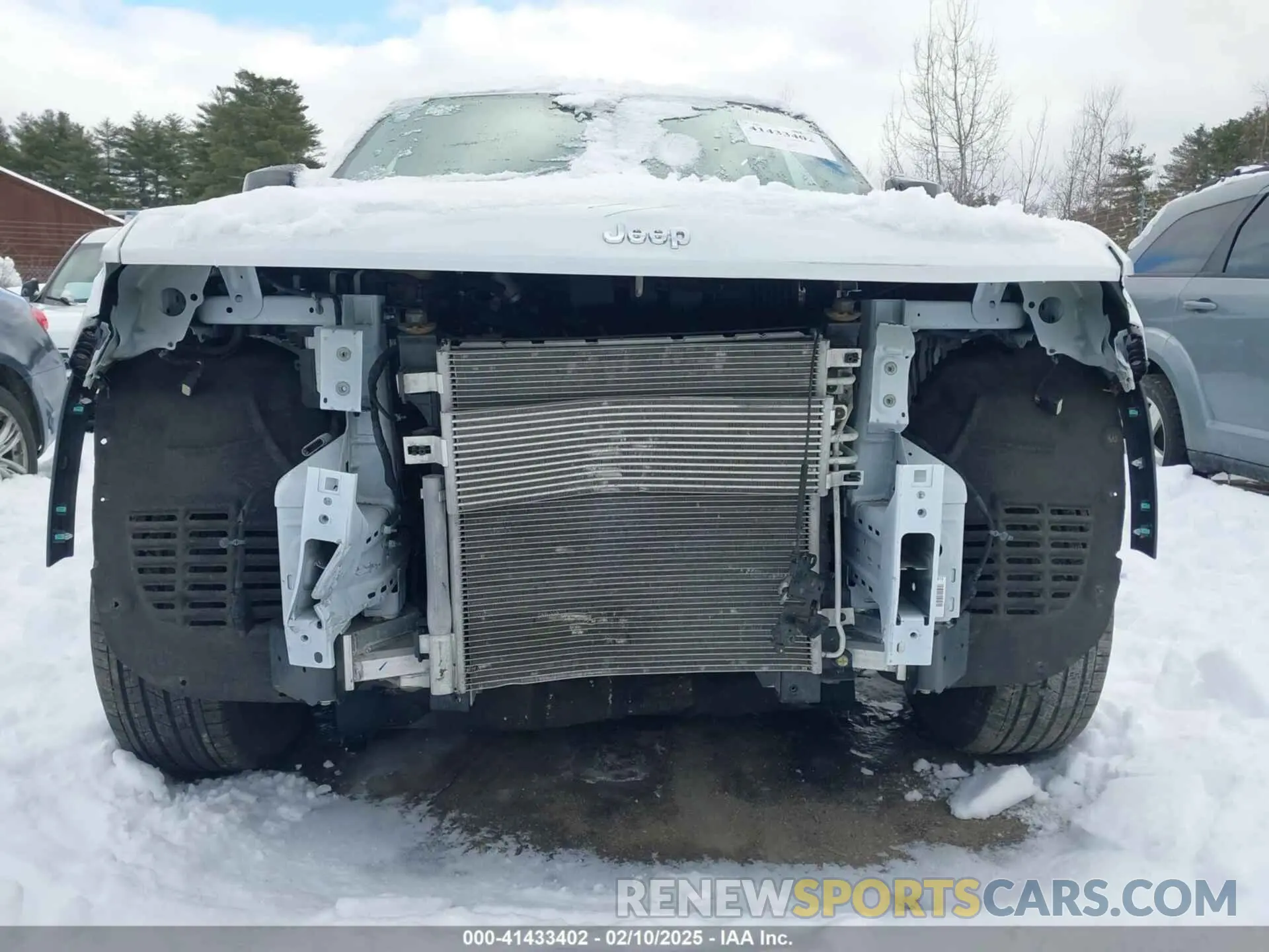 6 Photograph of a damaged car 1C4RJHBG6N8553354 JEEP GRAND CHEROKEE 2022