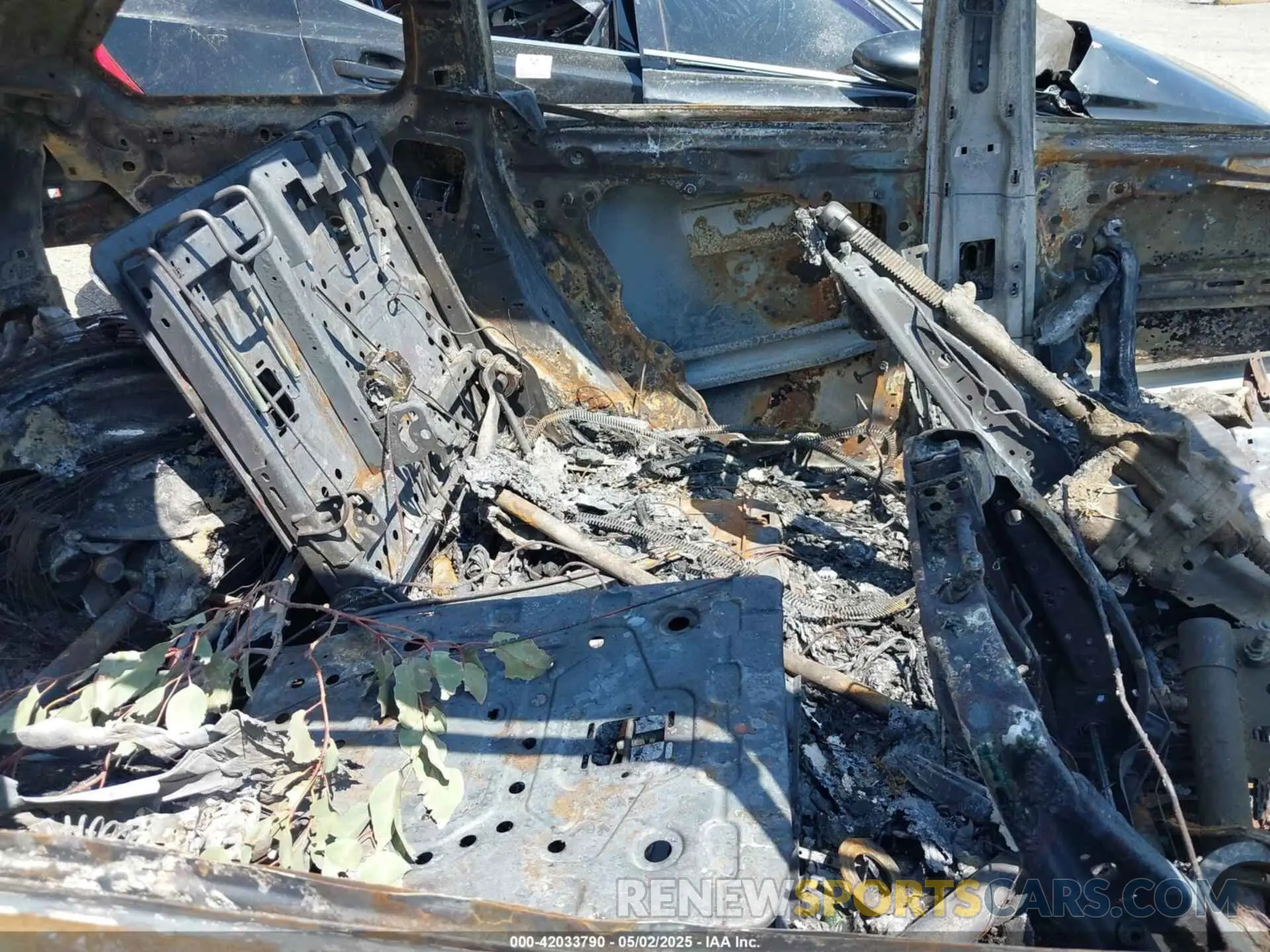 8 Photograph of a damaged car 1C4RJHBG9N8594125 JEEP GRAND CHEROKEE 2022