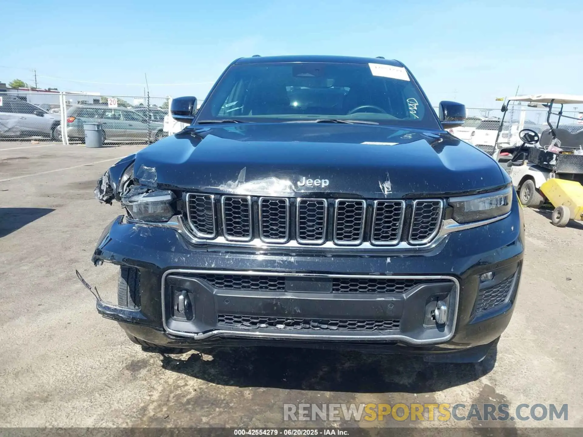 12 Photograph of a damaged car 1C4RJHDG1N8623744 JEEP GRAND CHEROKEE 2022