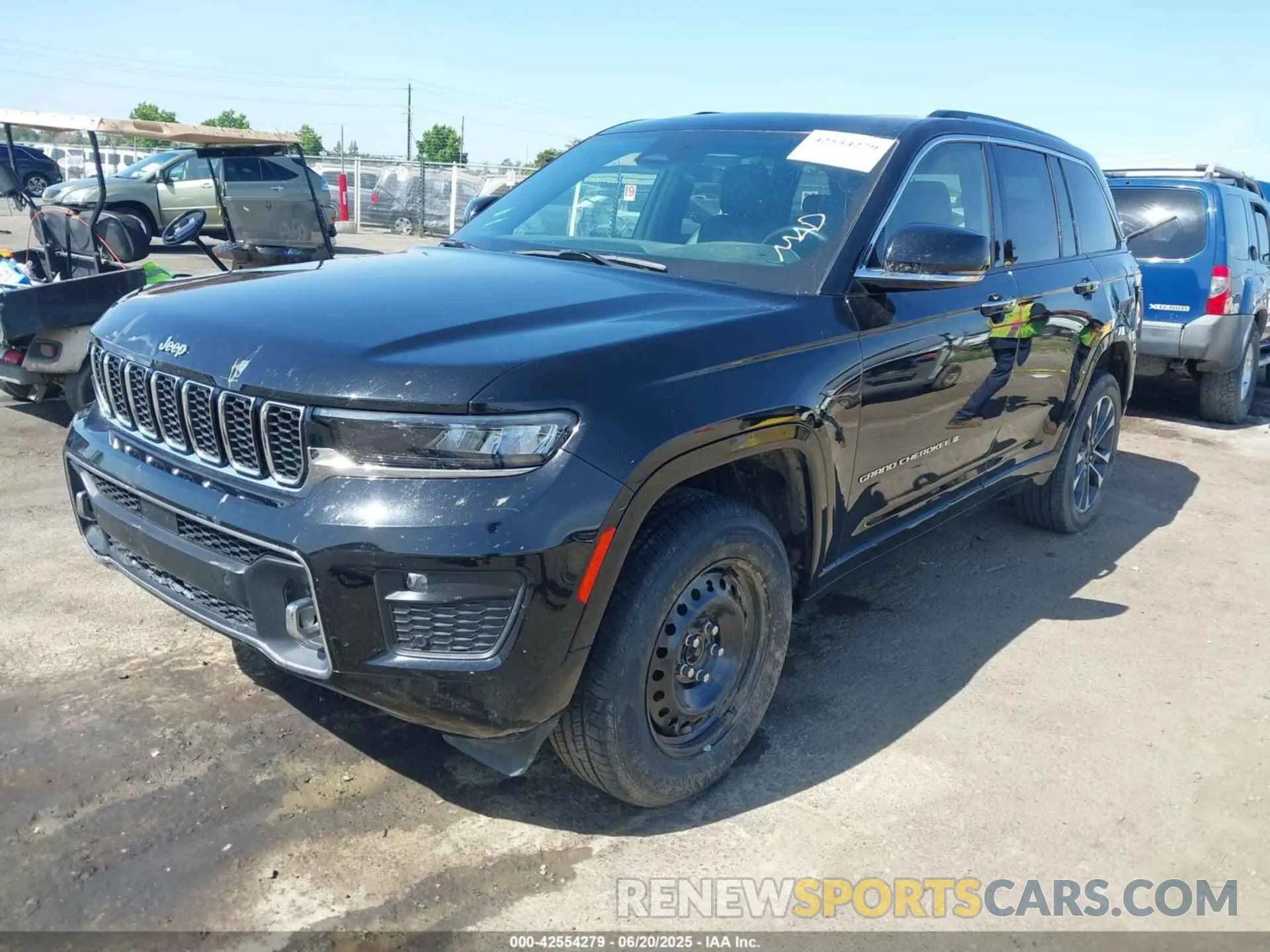 2 Photograph of a damaged car 1C4RJHDG1N8623744 JEEP GRAND CHEROKEE 2022