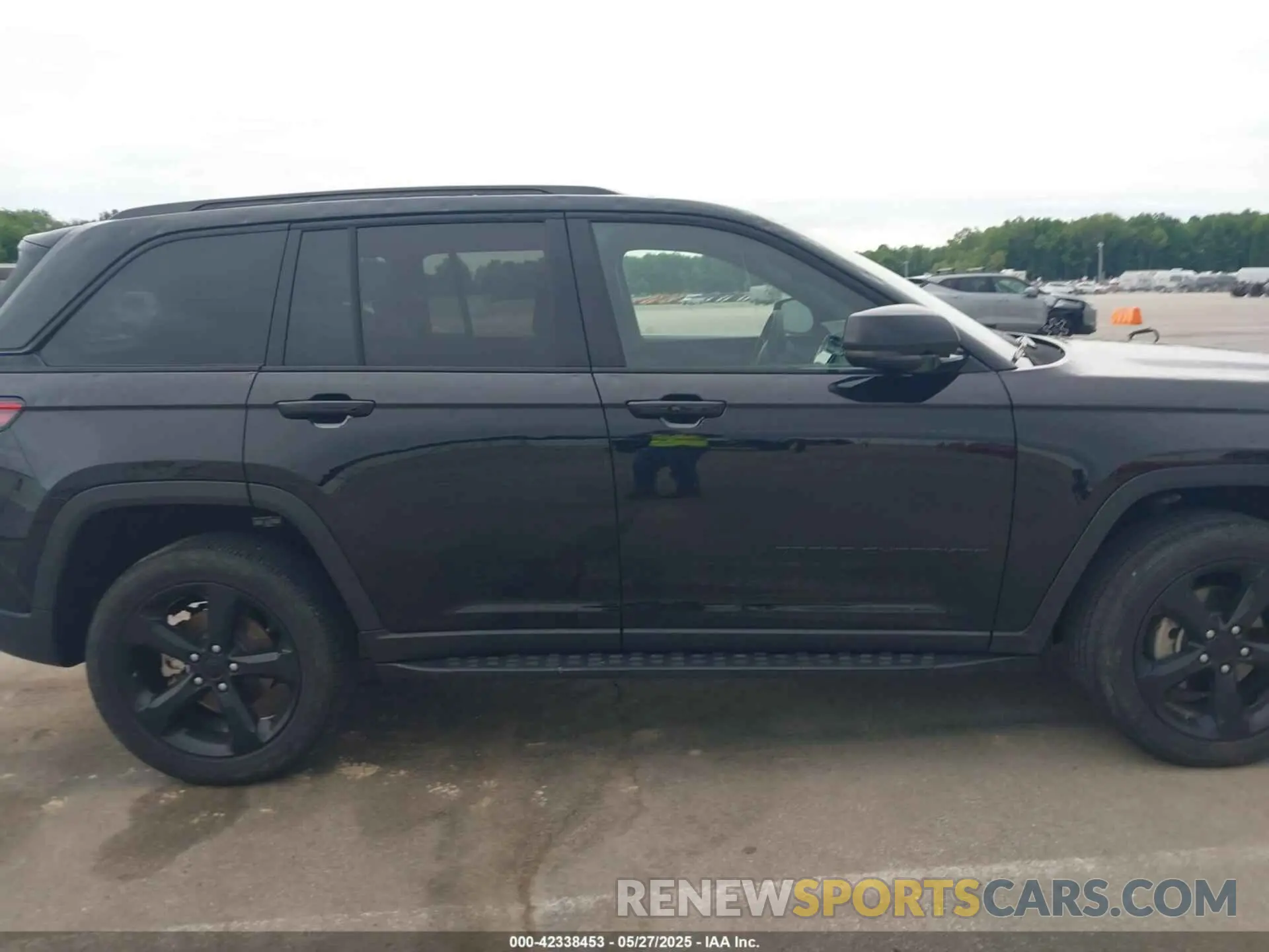 13 Фотография поврежденного автомобиля 1C4RJGAG8PC648073 JEEP GRAND CHEROKEE 2023