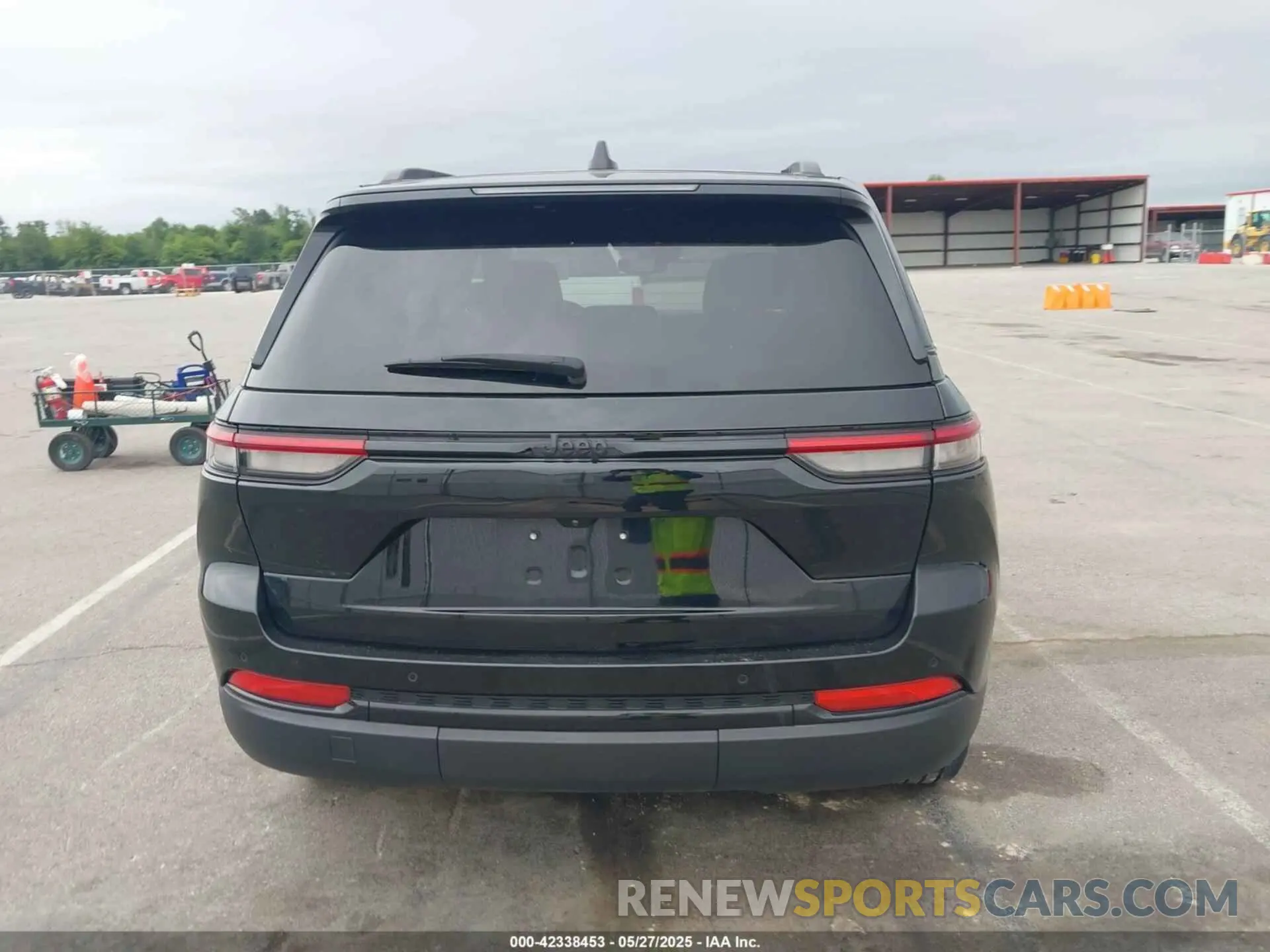 16 Фотография поврежденного автомобиля 1C4RJGAG8PC648073 JEEP GRAND CHEROKEE 2023