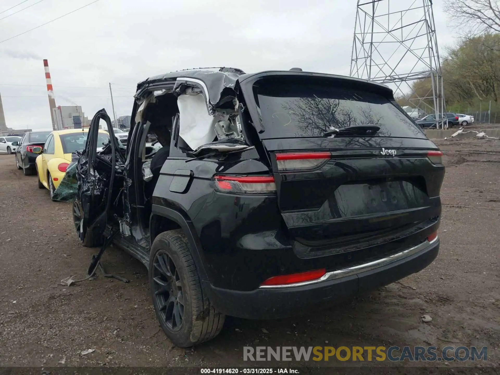3 Фотография поврежденного автомобиля 1C4RJGAGXPC564210 JEEP GRAND CHEROKEE 2023