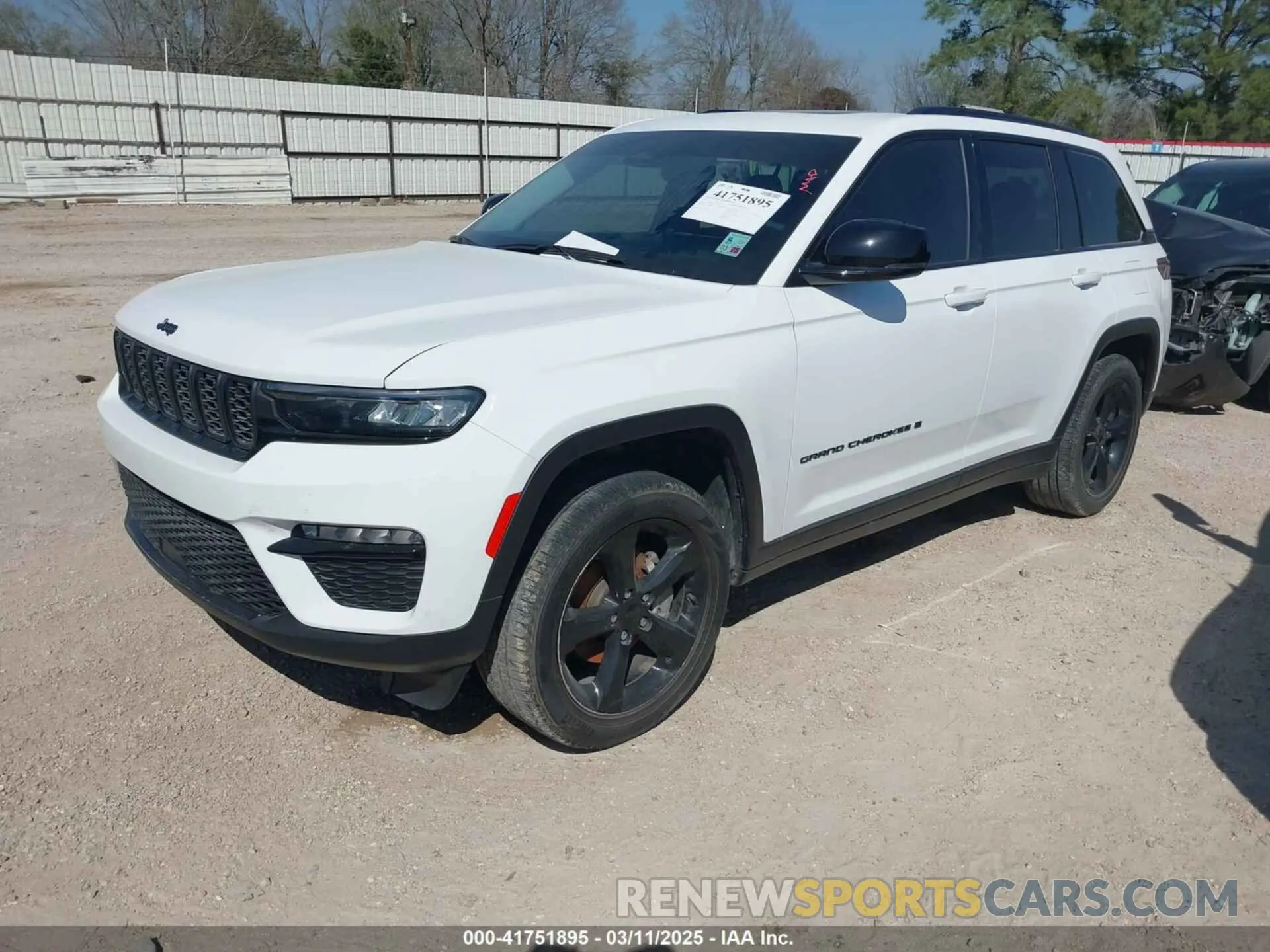 2 Photograph of a damaged car 1C4RJGBG0PC511918 JEEP GRAND CHEROKEE 2023
