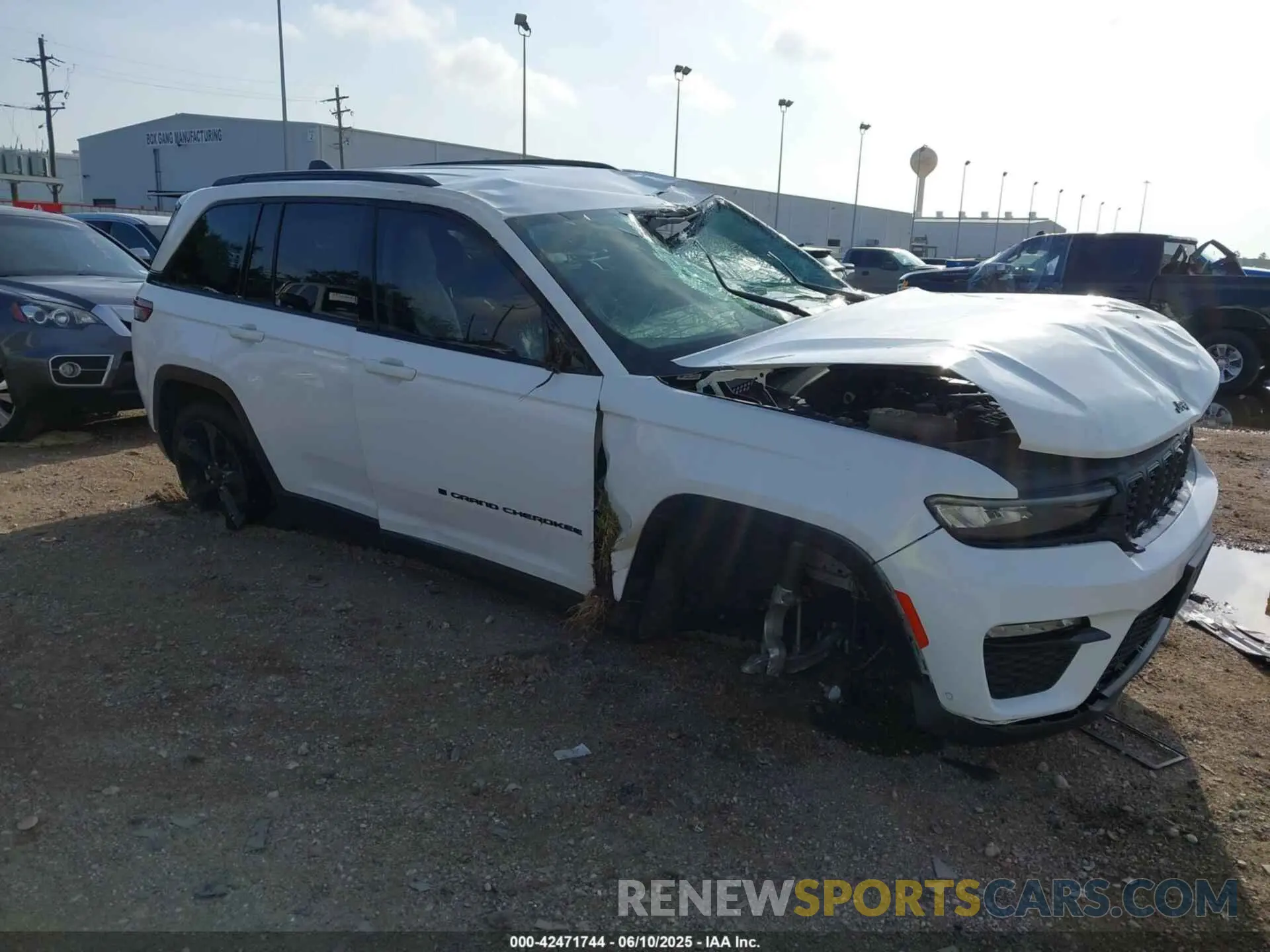 1 Фотография поврежденного автомобиля 1C4RJGBG2PC502847 JEEP GRAND CHEROKEE 2023
