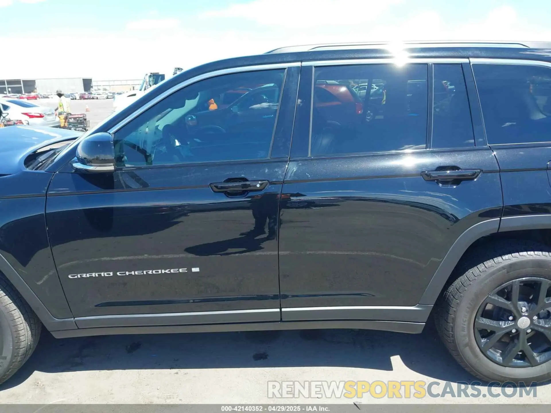 14 Photograph of a damaged car 1C4RJGBG7PC579147 JEEP GRAND CHEROKEE 2023