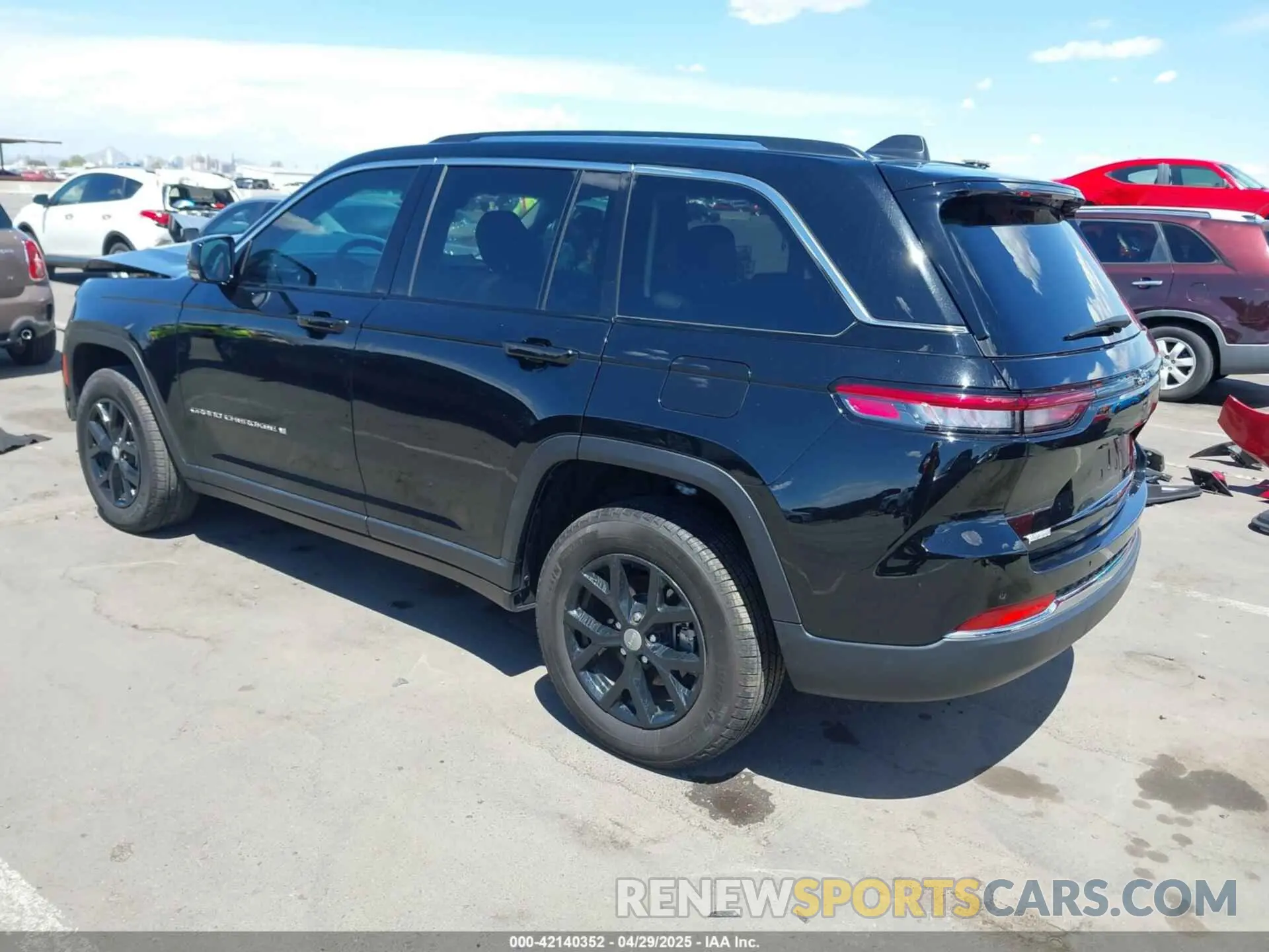 3 Photograph of a damaged car 1C4RJGBG7PC579147 JEEP GRAND CHEROKEE 2023