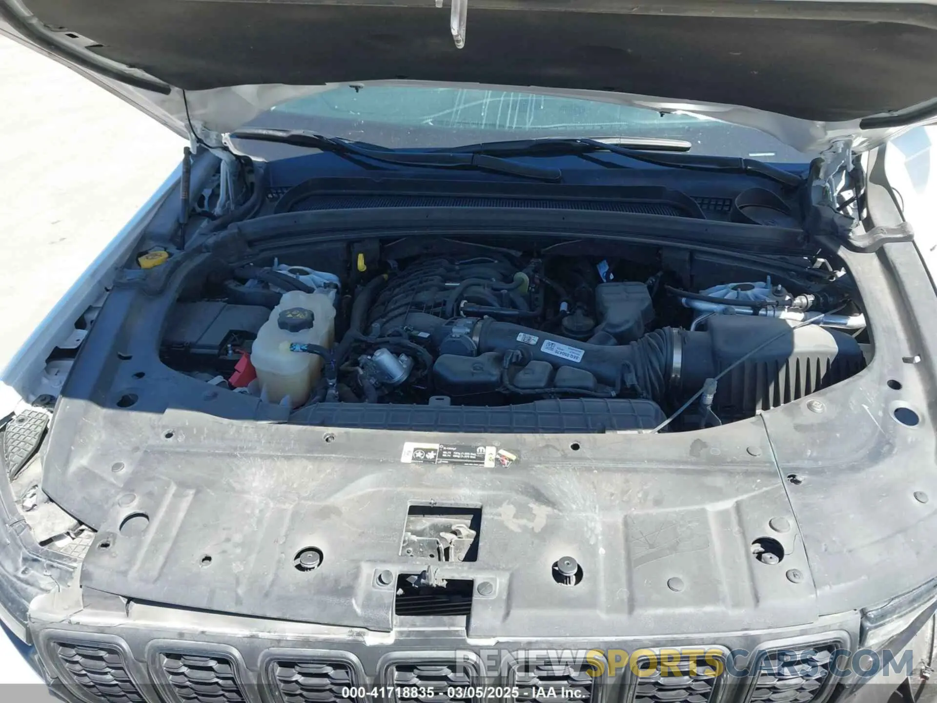 10 Фотография поврежденного автомобиля 1C4RJGBG9PC510072 JEEP GRAND CHEROKEE 2023