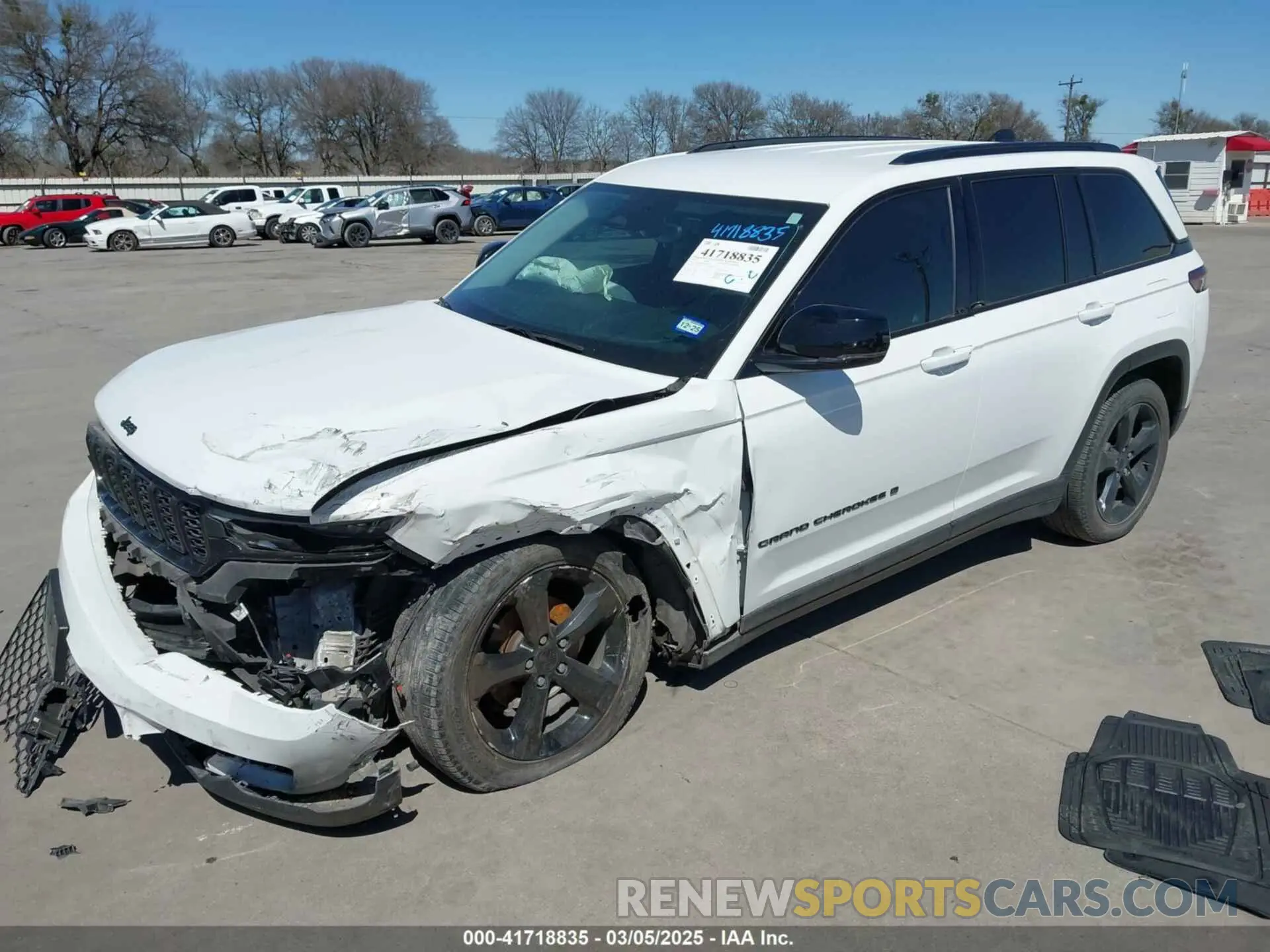 2 Фотография поврежденного автомобиля 1C4RJGBG9PC510072 JEEP GRAND CHEROKEE 2023