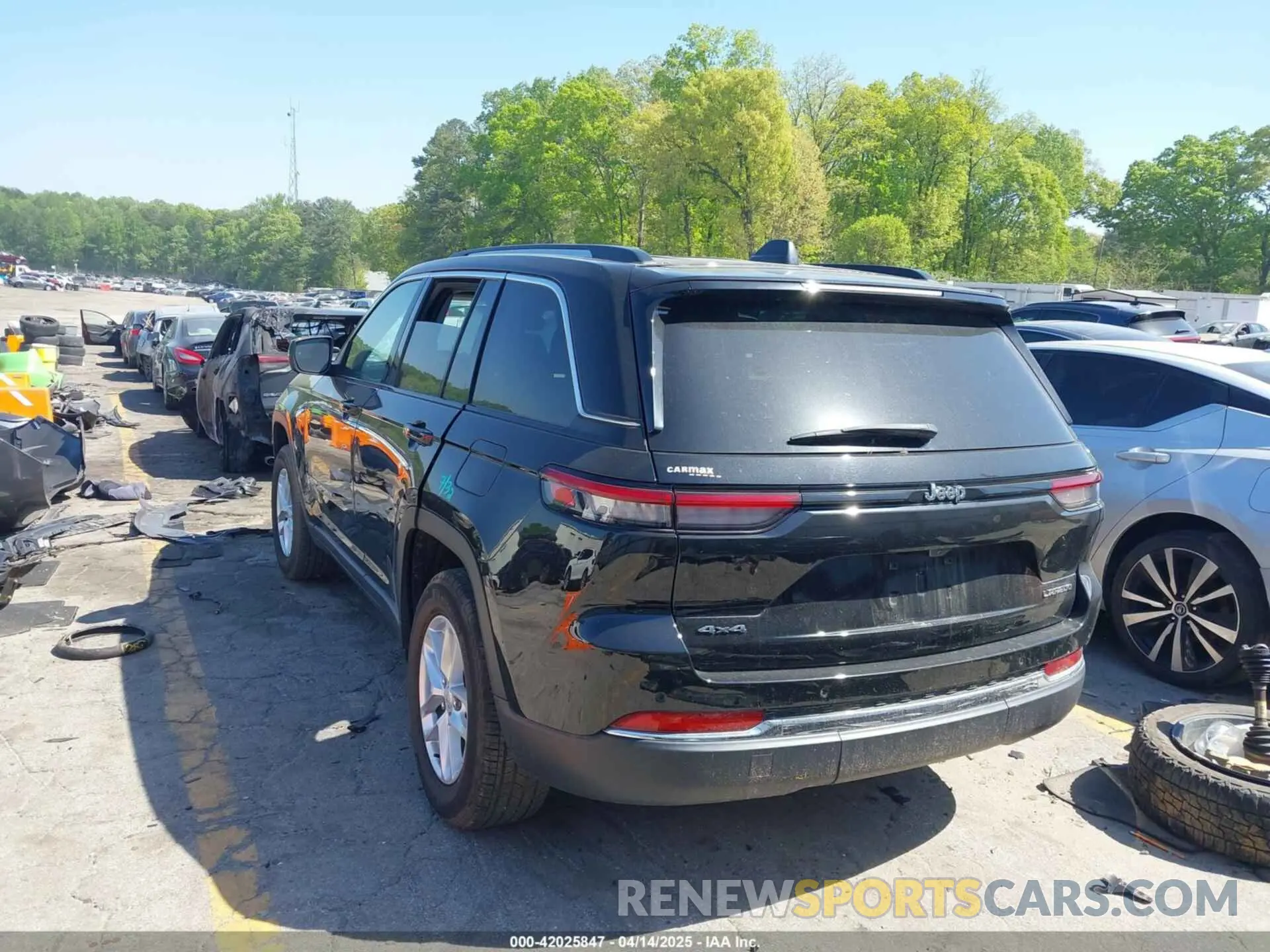 3 Photograph of a damaged car 1C4RJHAG7P8910819 JEEP GRAND CHEROKEE 2023