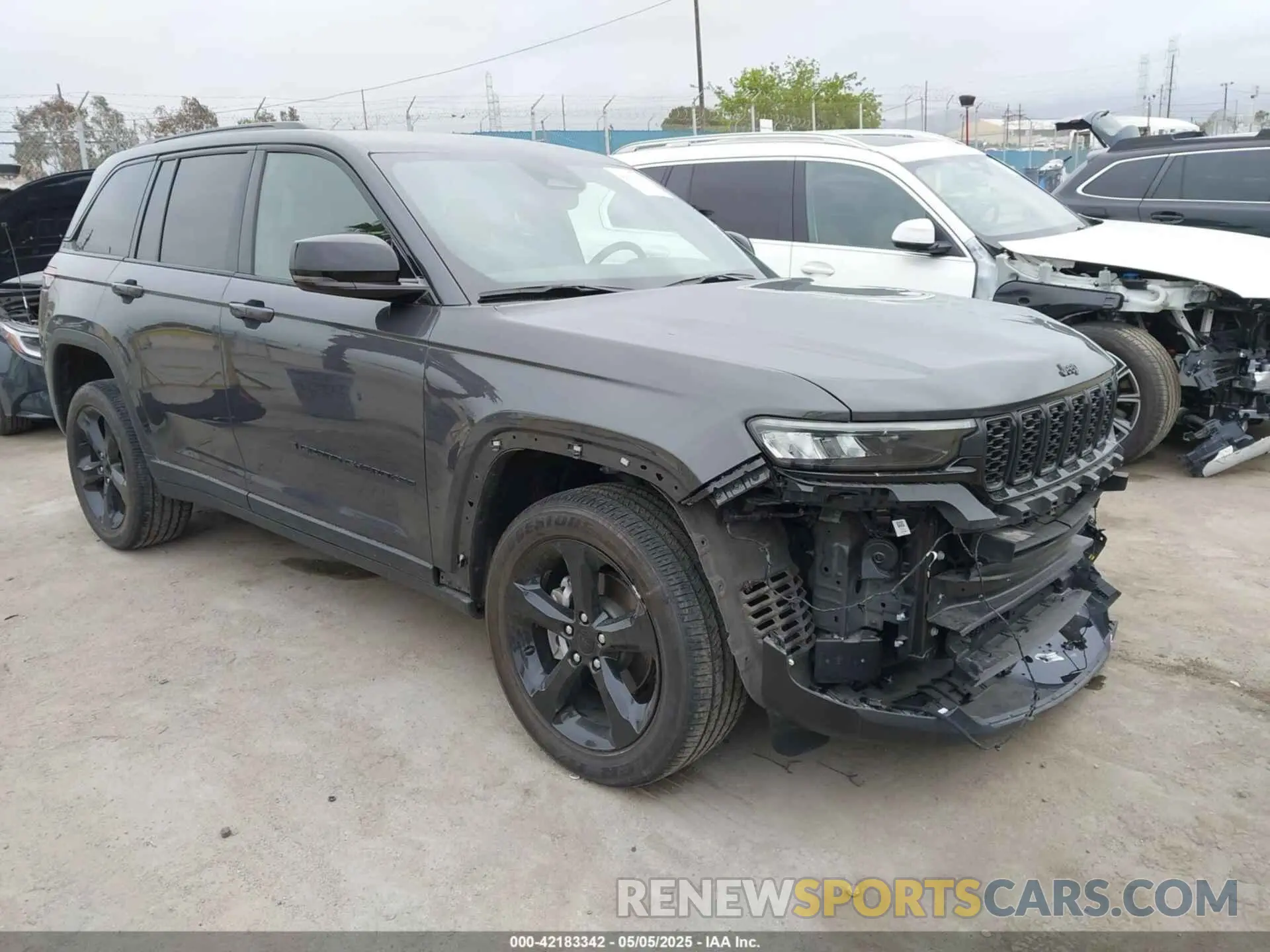 1 Фотография поврежденного автомобиля 1C4RJHAG7PC545975 JEEP GRAND CHEROKEE 2023