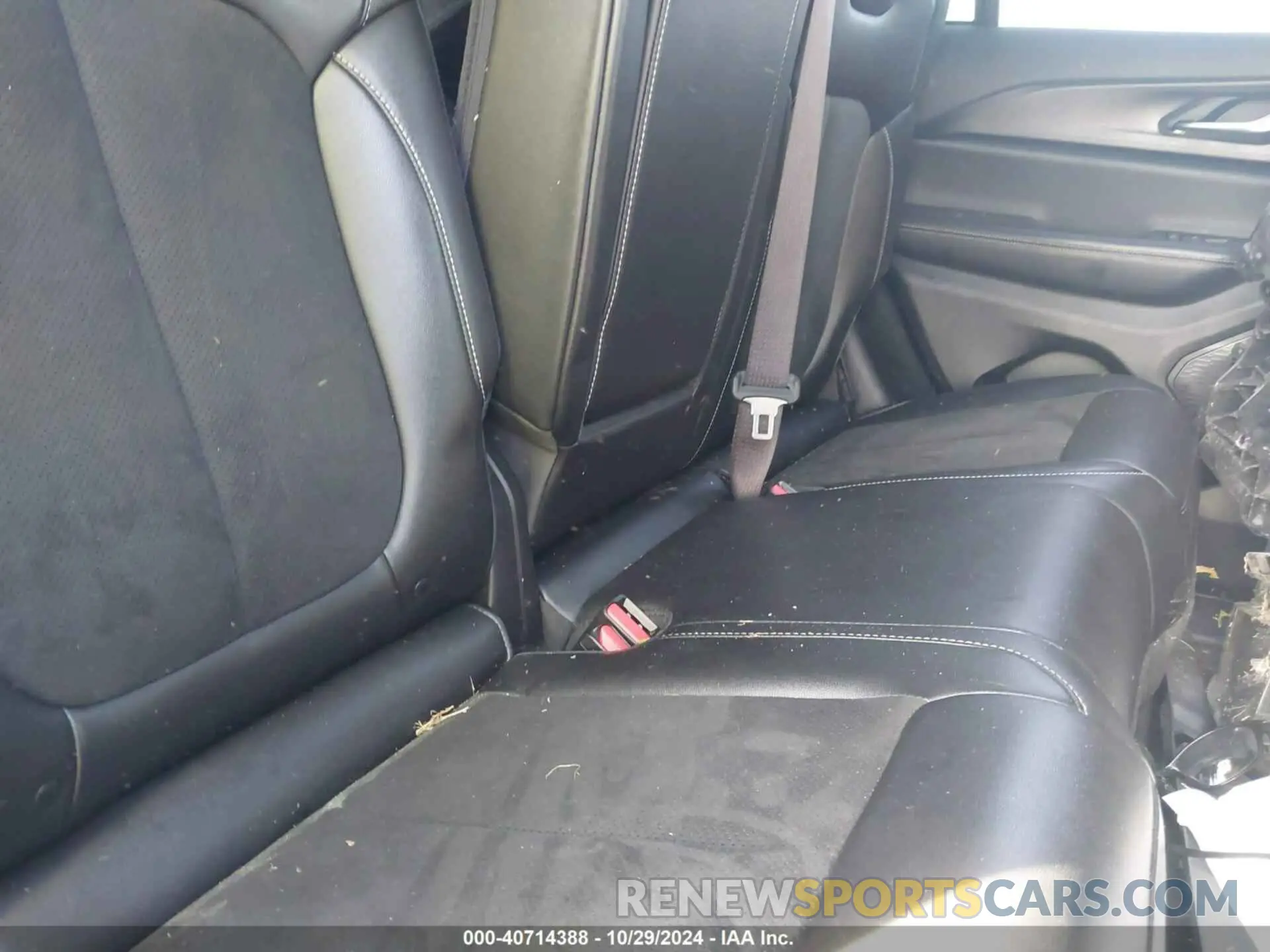 8 Photograph of a damaged car 1C4RJHAG9PC548330 JEEP GRAND CHEROKEE 2023