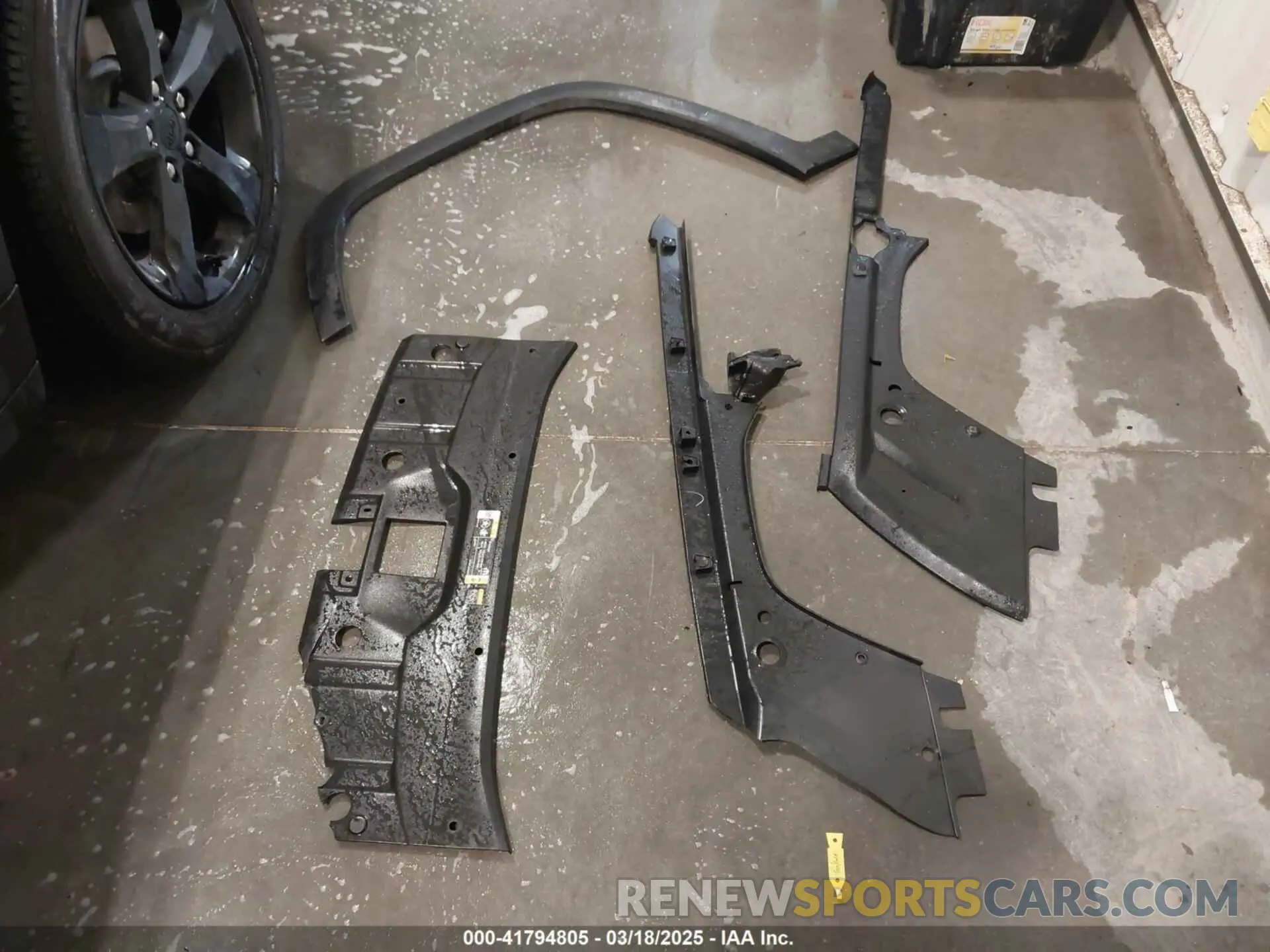 12 Photograph of a damaged car 1C4RJHAGXP8882546 JEEP GRAND CHEROKEE 2023