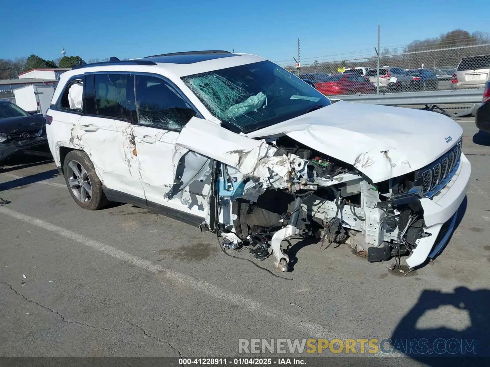 1 Photograph of a damaged car 1C4RJHBG2PC566246 JEEP GRAND CHEROKEE 2023