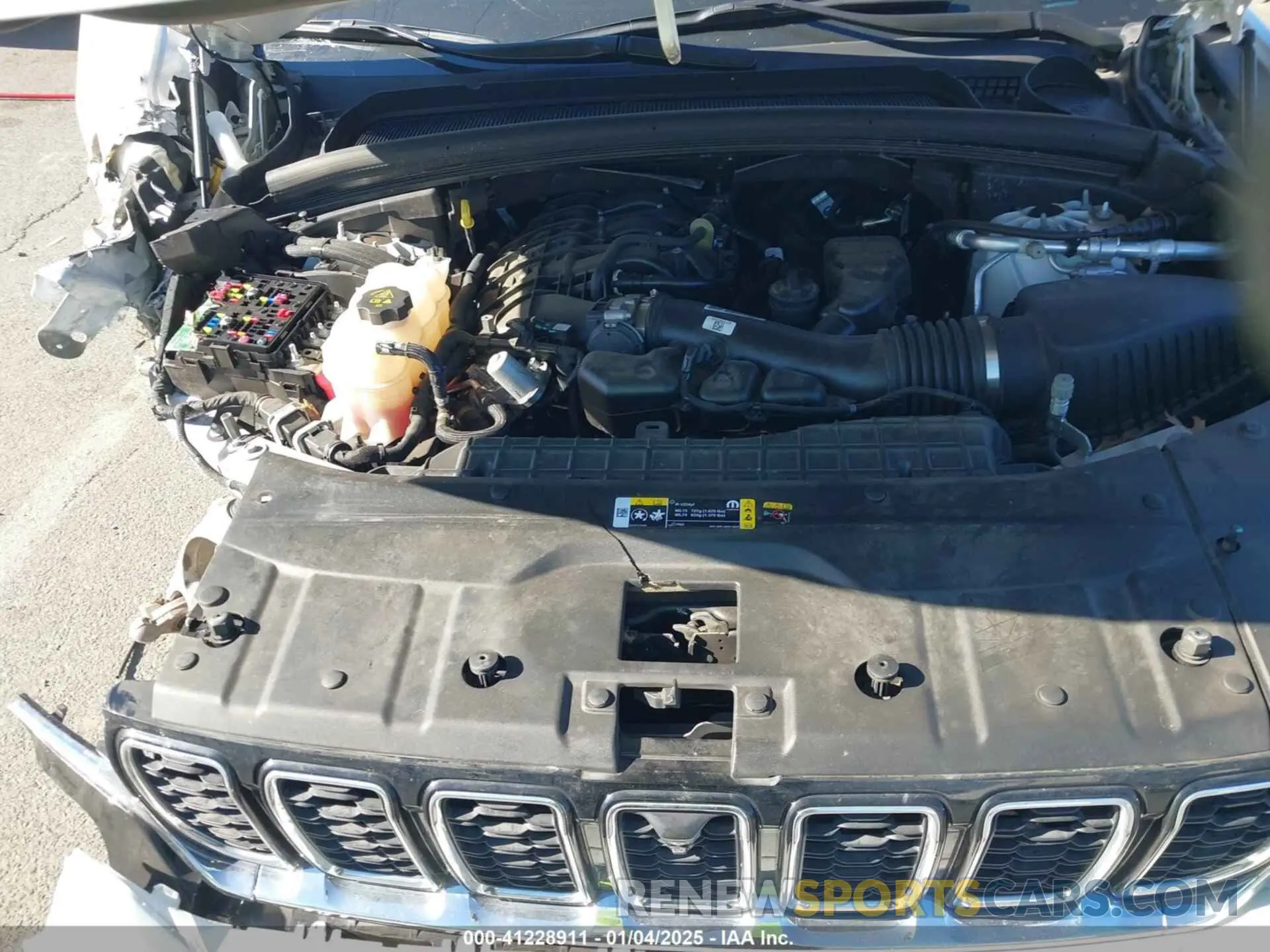 10 Photograph of a damaged car 1C4RJHBG2PC566246 JEEP GRAND CHEROKEE 2023