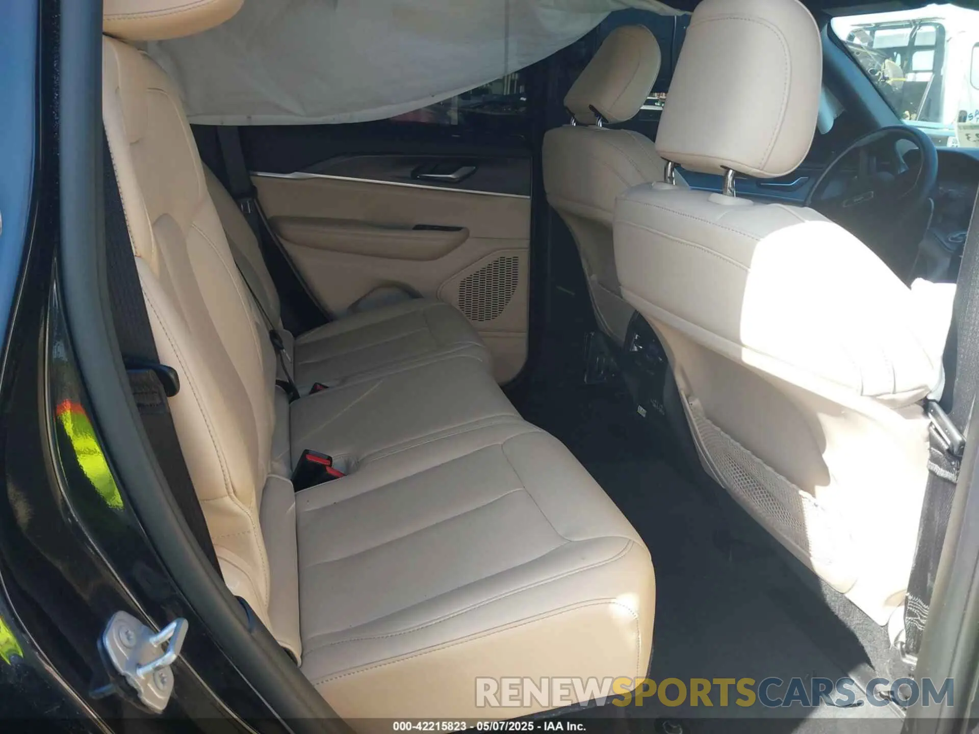 8 Фотография поврежденного автомобиля 1C4RJHBG3PC569205 JEEP GRAND CHEROKEE 2023