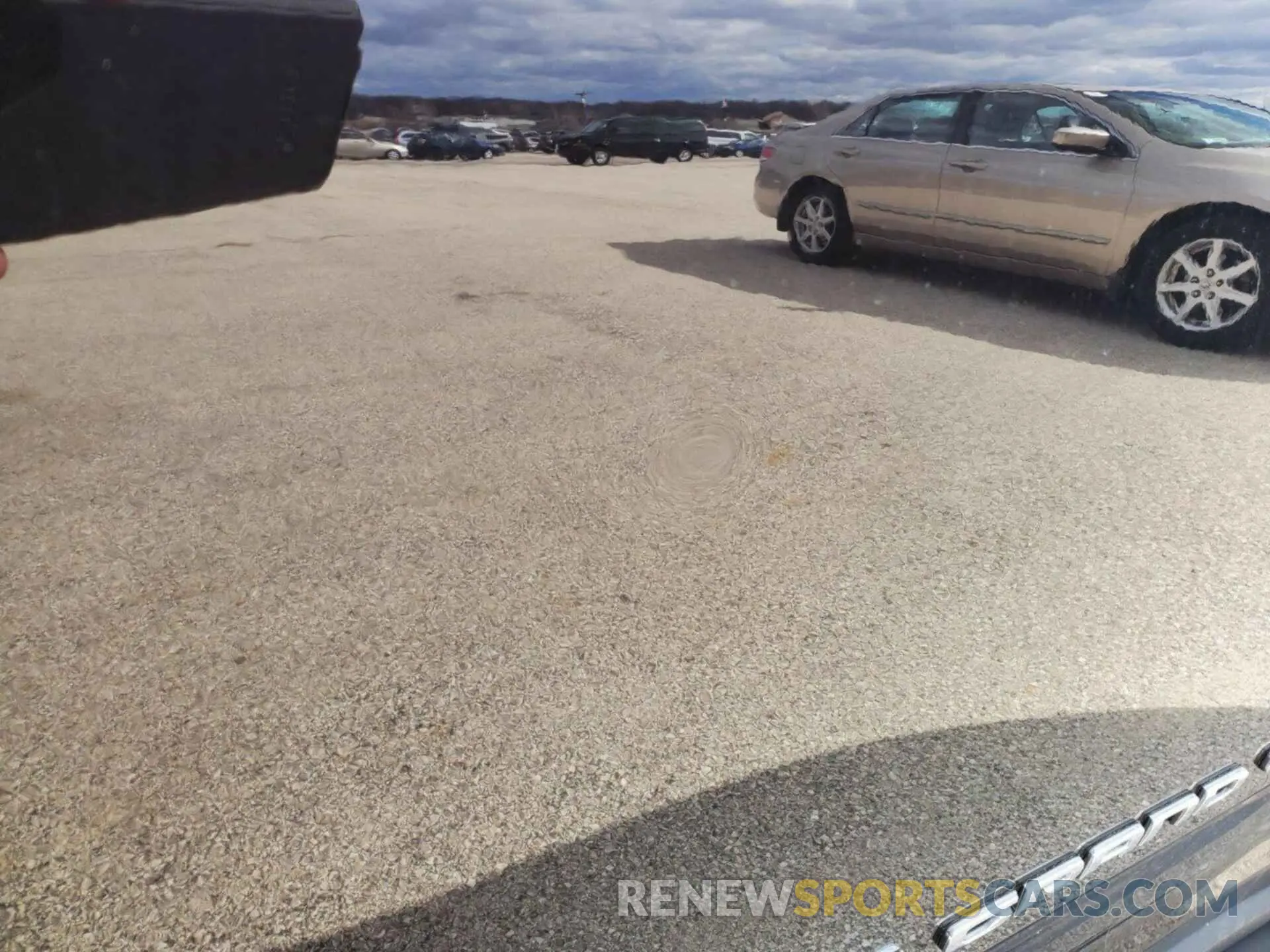 4 Photograph of a damaged car 1C4RJHBG4P8727148 JEEP GRAND CHEROKEE 2023