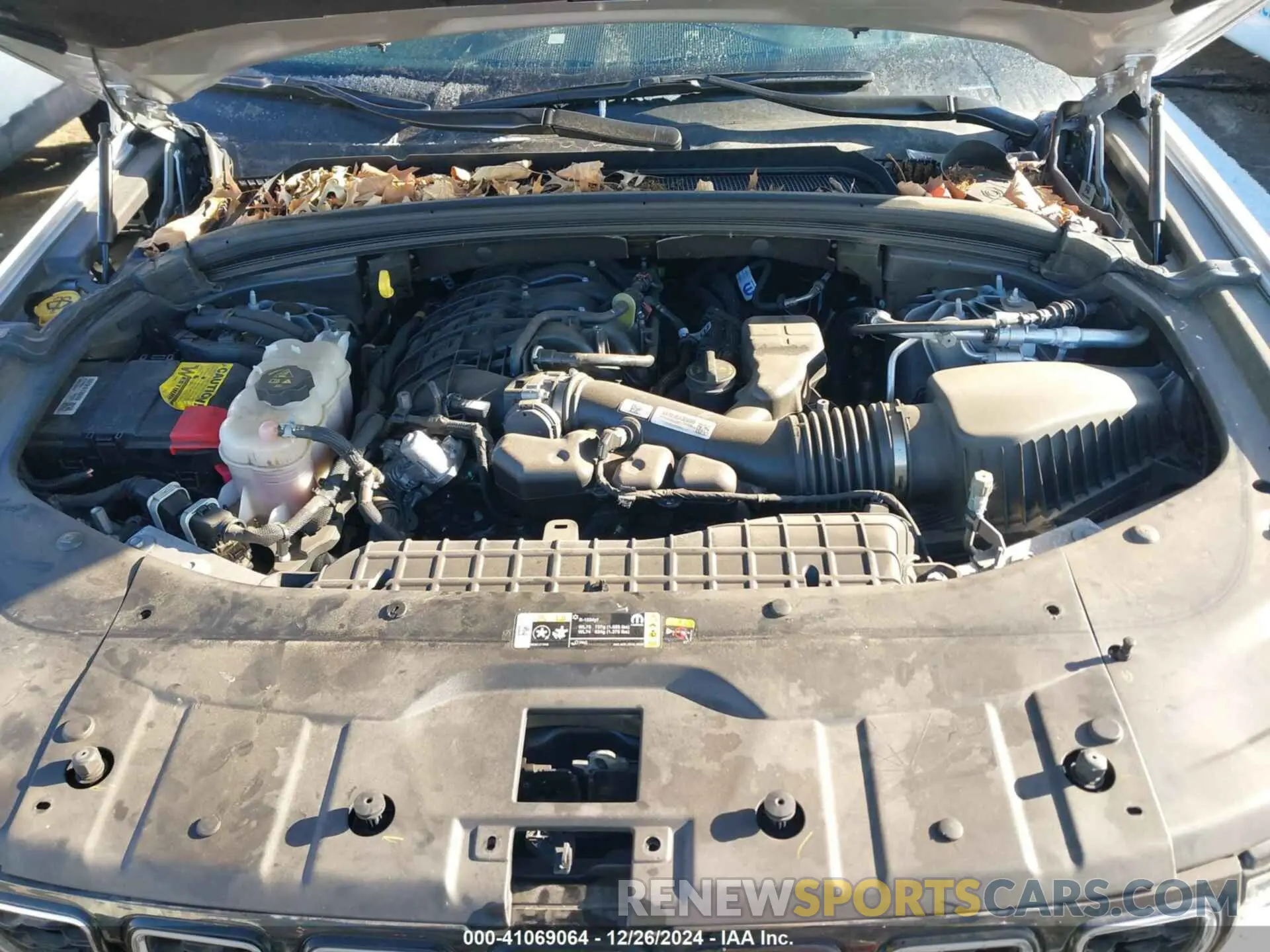 10 Photograph of a damaged car 1C4RJHBG4PC586661 JEEP GRAND CHEROKEE 2023