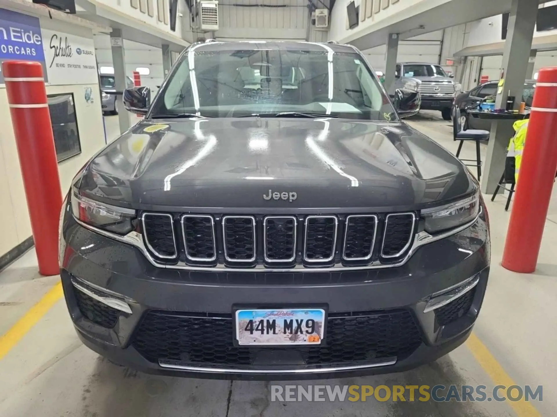32 Фотография поврежденного автомобиля 1C4RJHBG4PC634367 JEEP GRAND CHEROKEE 2023