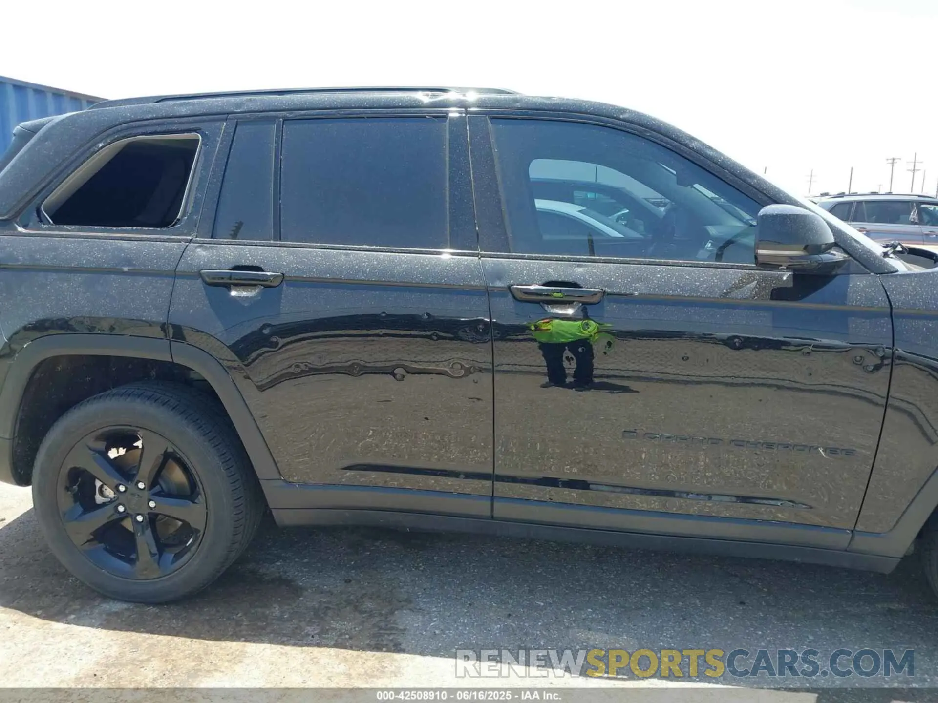 13 Фотография поврежденного автомобиля 1C4RJHBG6PC565925 JEEP GRAND CHEROKEE 2023