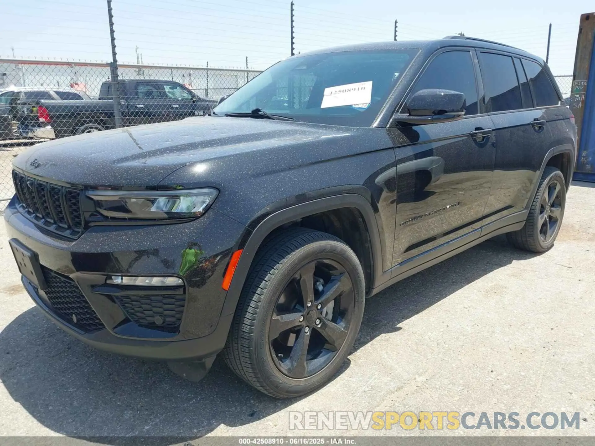 2 Фотография поврежденного автомобиля 1C4RJHBG6PC565925 JEEP GRAND CHEROKEE 2023