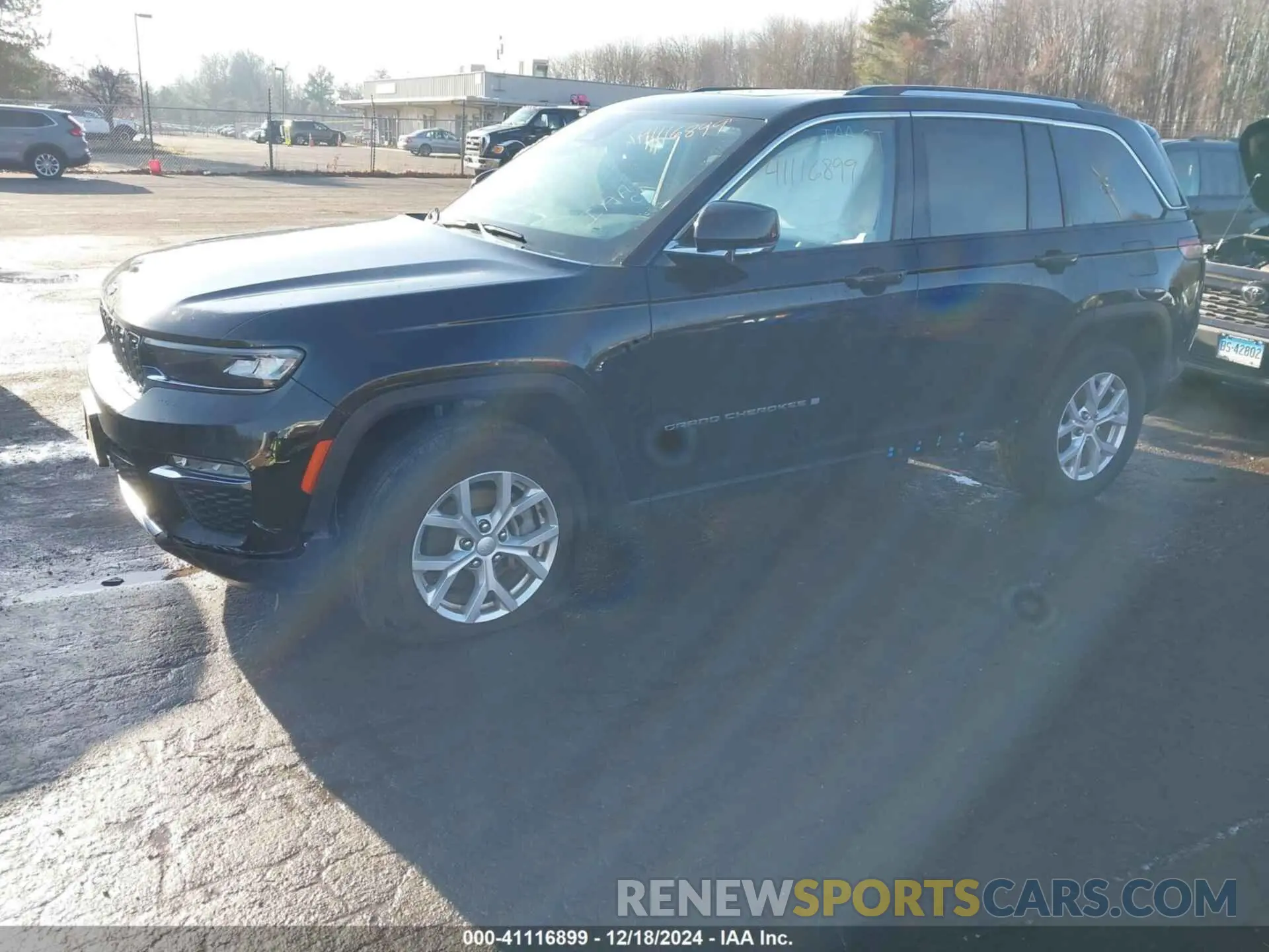 2 Фотография поврежденного автомобиля 1C4RJHBG7PC541939 JEEP GRAND CHEROKEE 2023