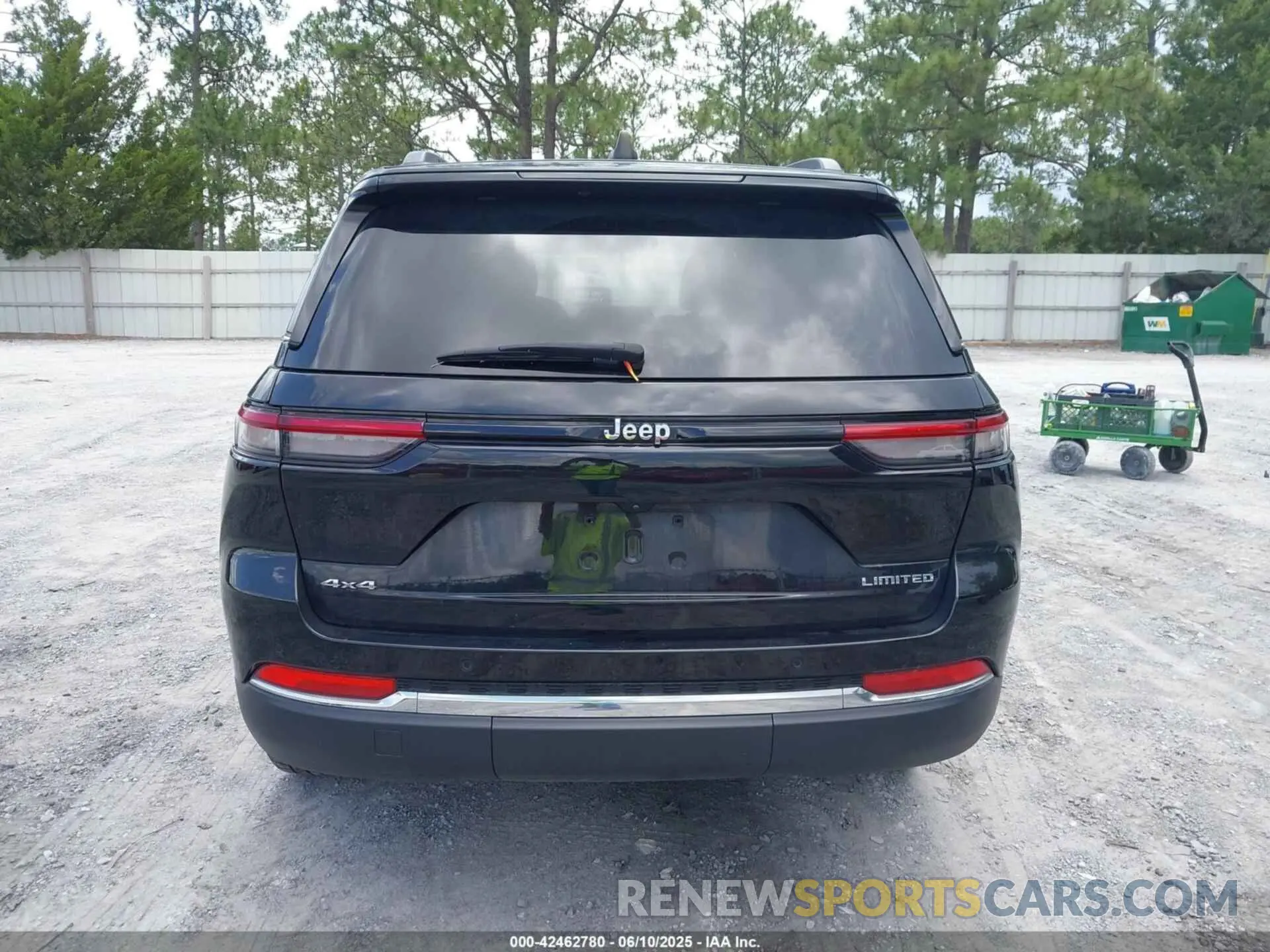 16 Photograph of a damaged car 1C4RJHBG8PC525457 JEEP GRAND CHEROKEE 2023