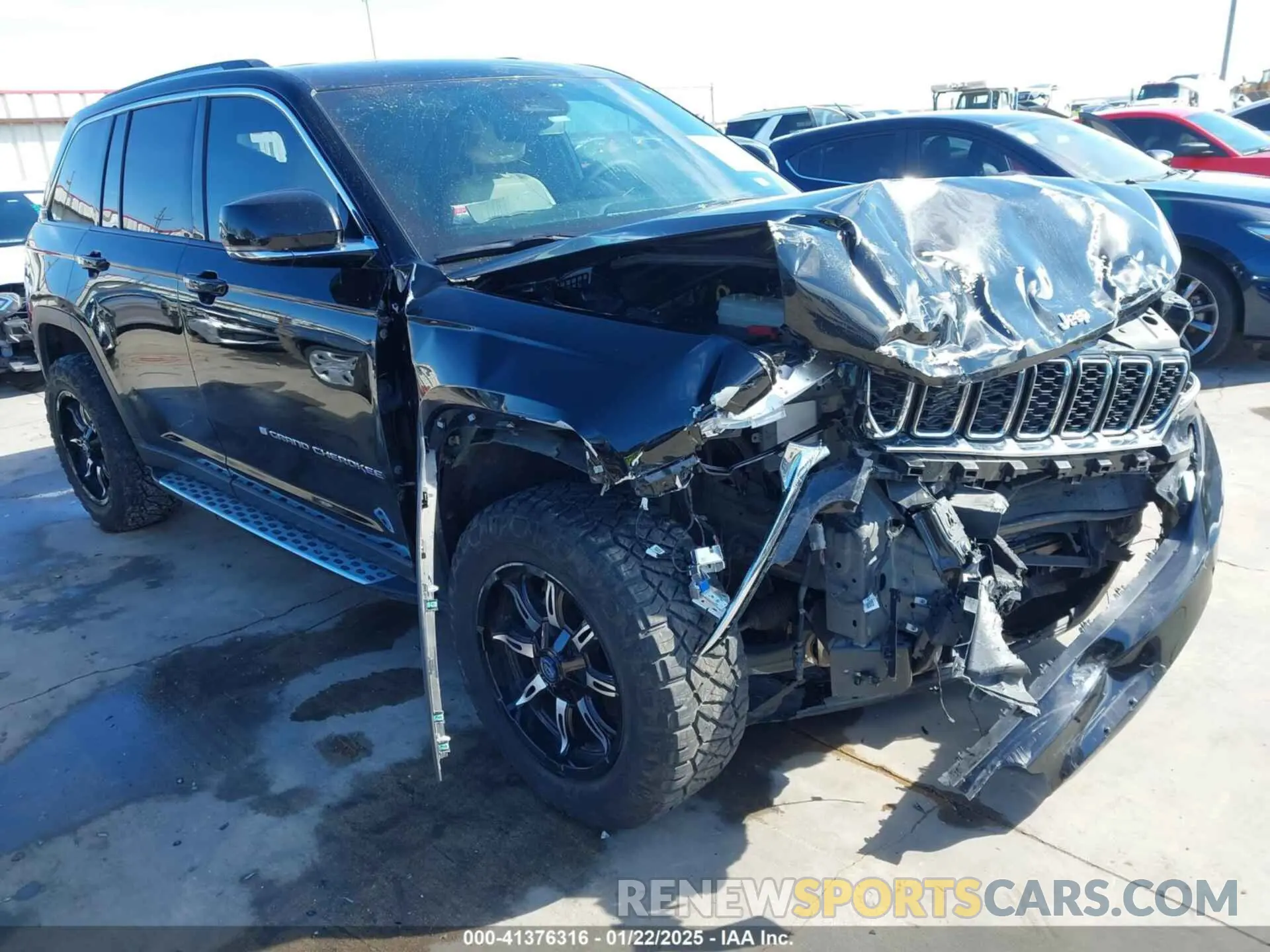 6 Photograph of a damaged car 1C4RJHBG9P8895402 JEEP GRAND CHEROKEE 2023