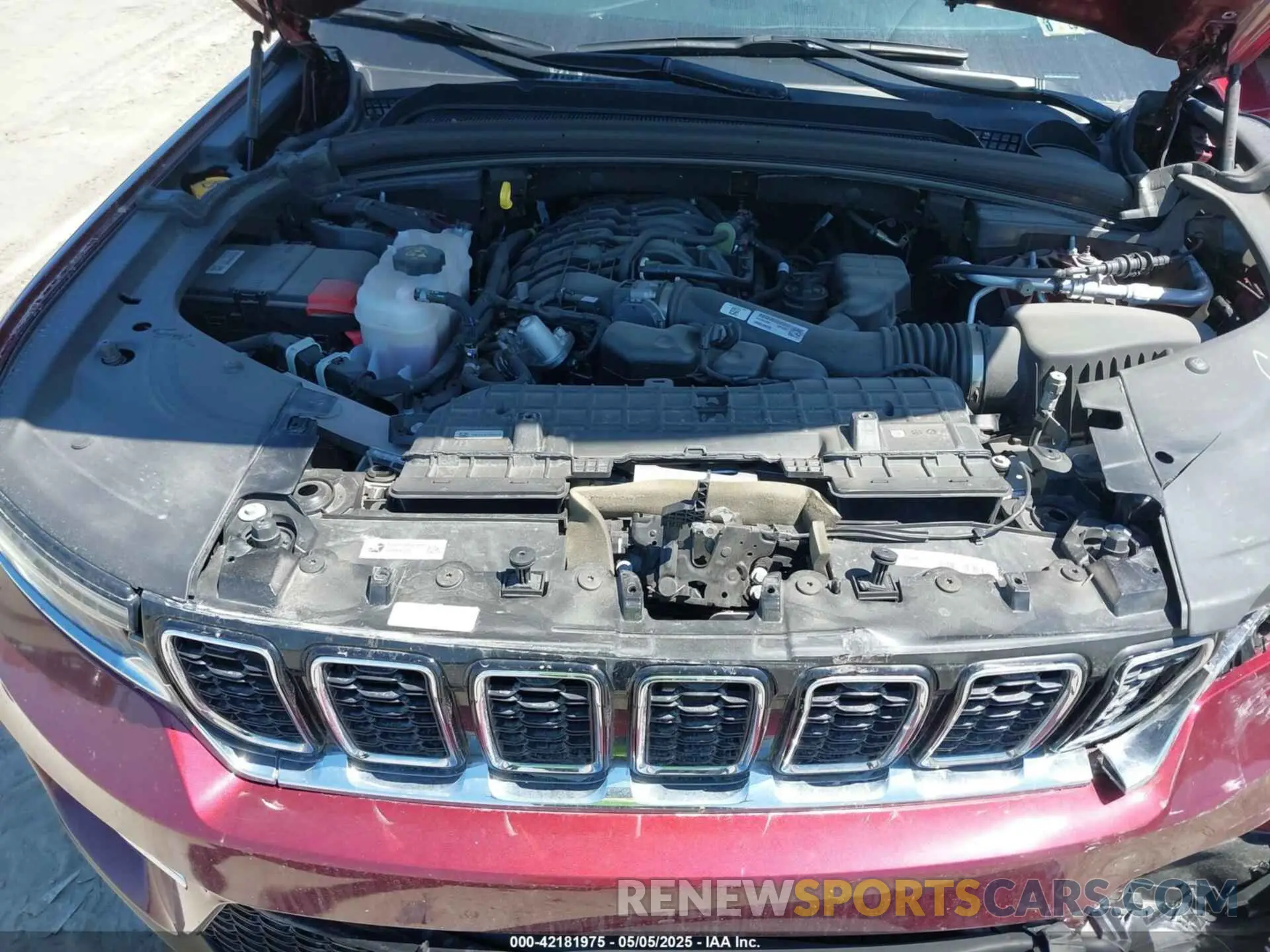 10 Photograph of a damaged car 1C4RJHBGXPC531390 JEEP GRAND CHEROKEE 2023