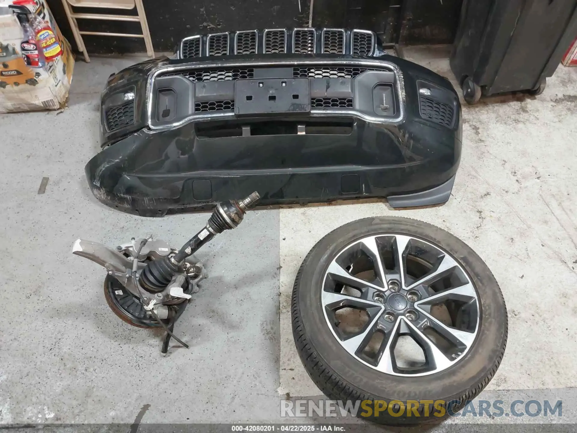 12 Photograph of a damaged car 1C4RJHDG0P8701157 JEEP GRAND CHEROKEE 2023