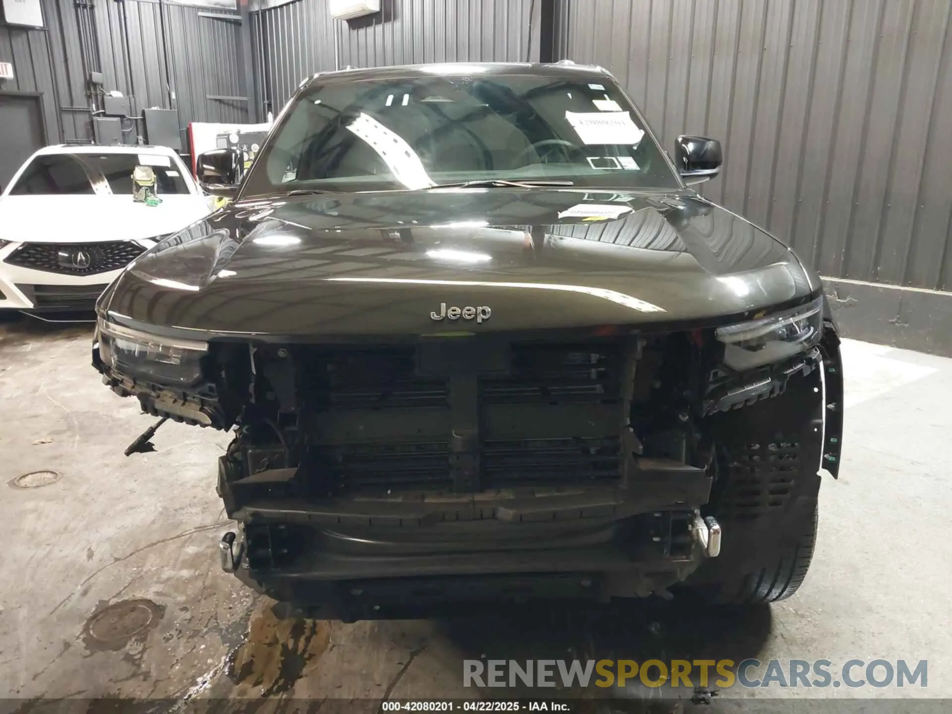 13 Photograph of a damaged car 1C4RJHDG0P8701157 JEEP GRAND CHEROKEE 2023
