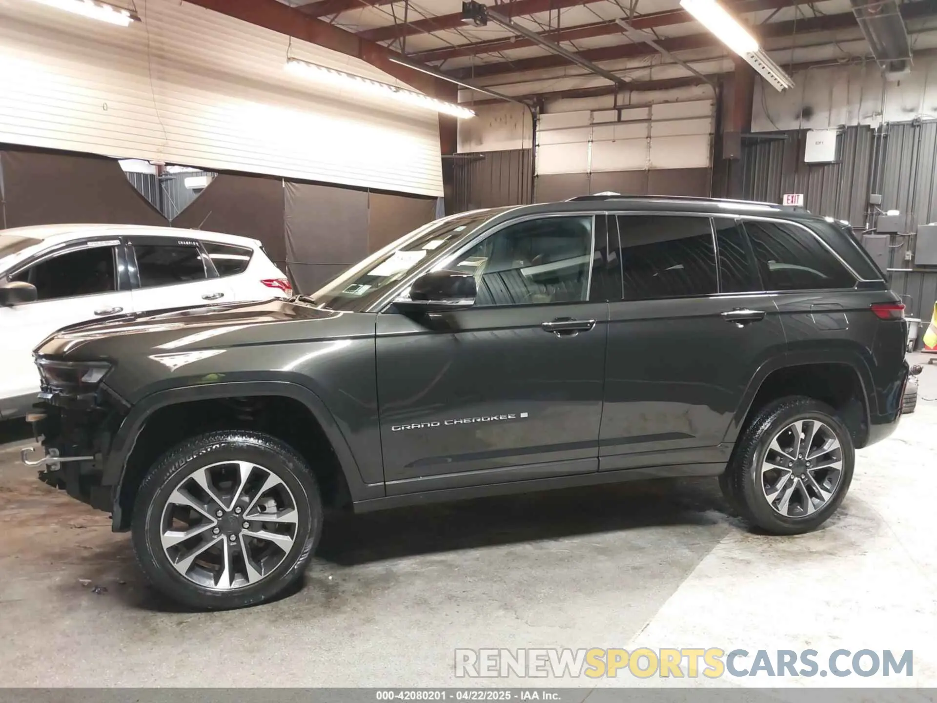 15 Photograph of a damaged car 1C4RJHDG0P8701157 JEEP GRAND CHEROKEE 2023