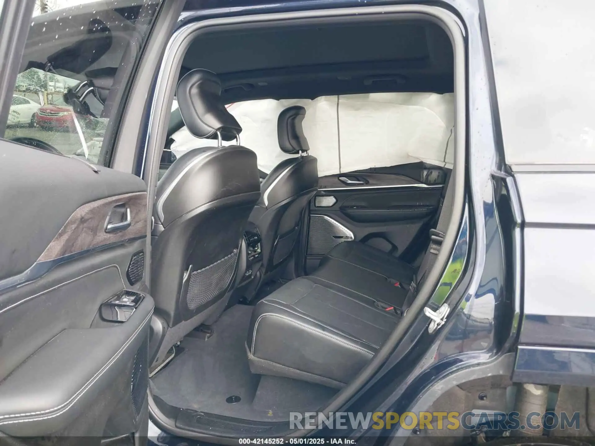 8 Фотография поврежденного автомобиля 1C4RJHDG8P8822650 JEEP GRAND CHEROKEE 2023
