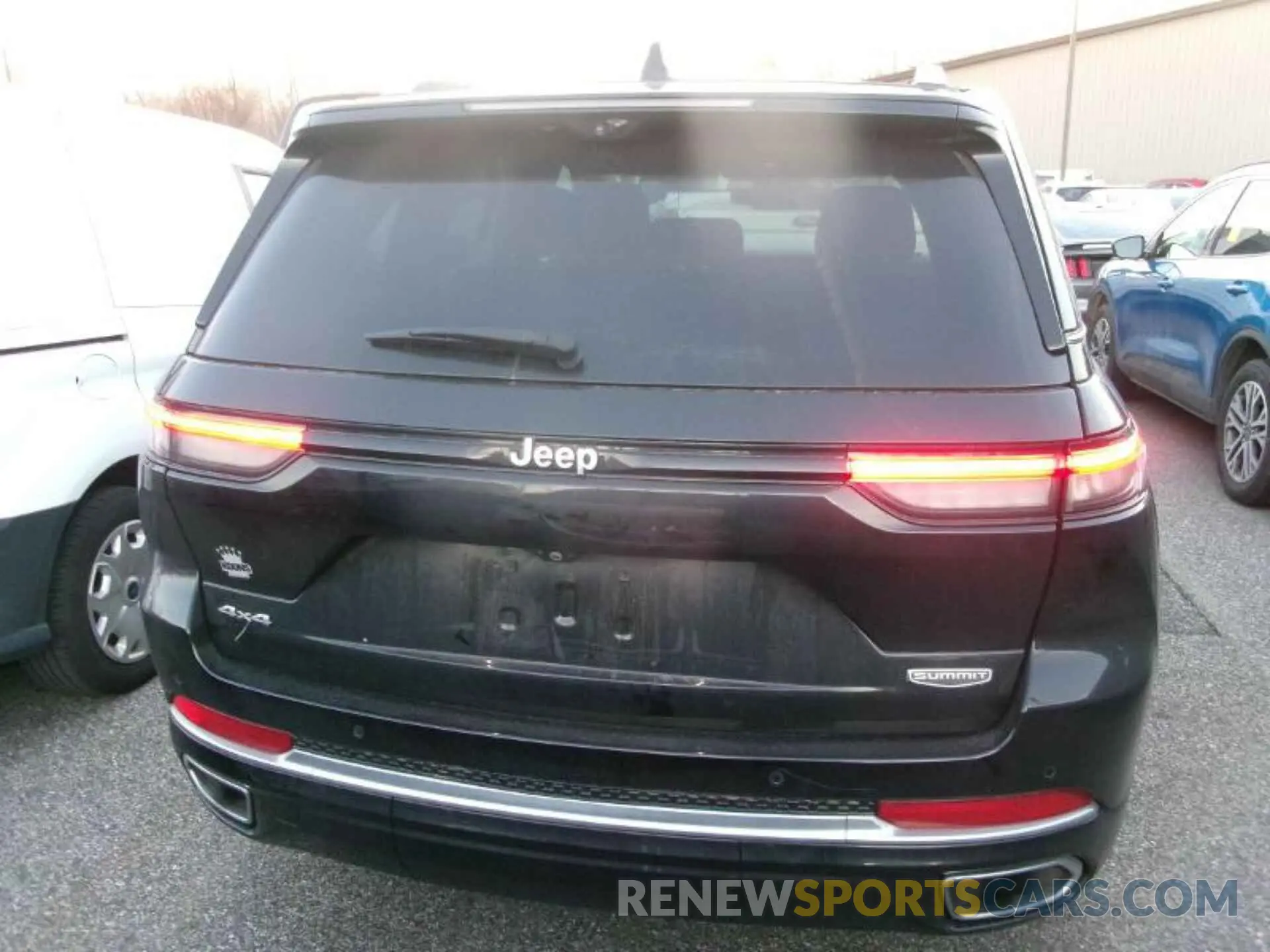 11 Фотография поврежденного автомобиля 1C4RJHEG0PC575300 JEEP GRAND CHEROKEE 2023